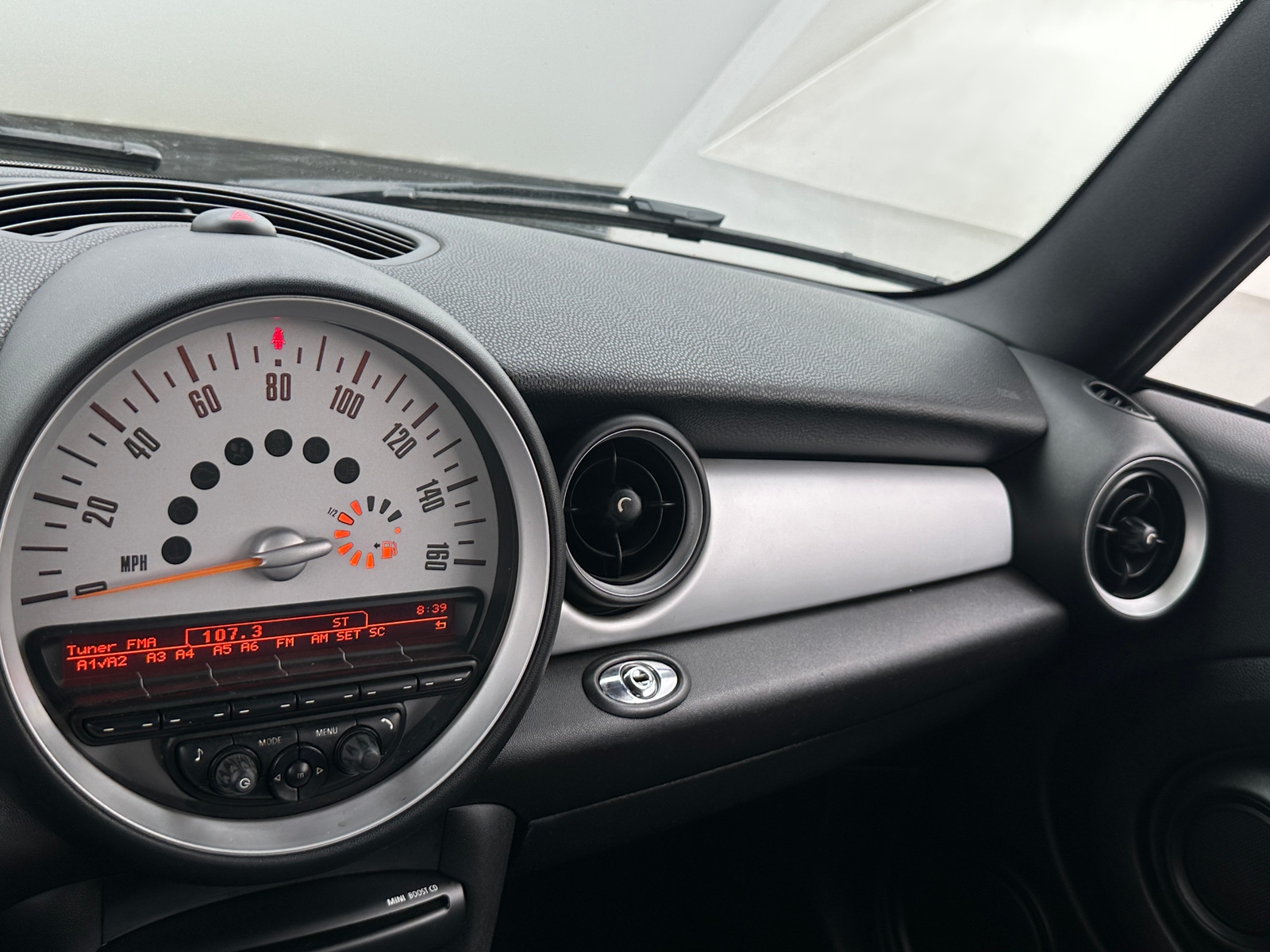 Thumbnail: 2014 MINI Cooper Convertible - 4
