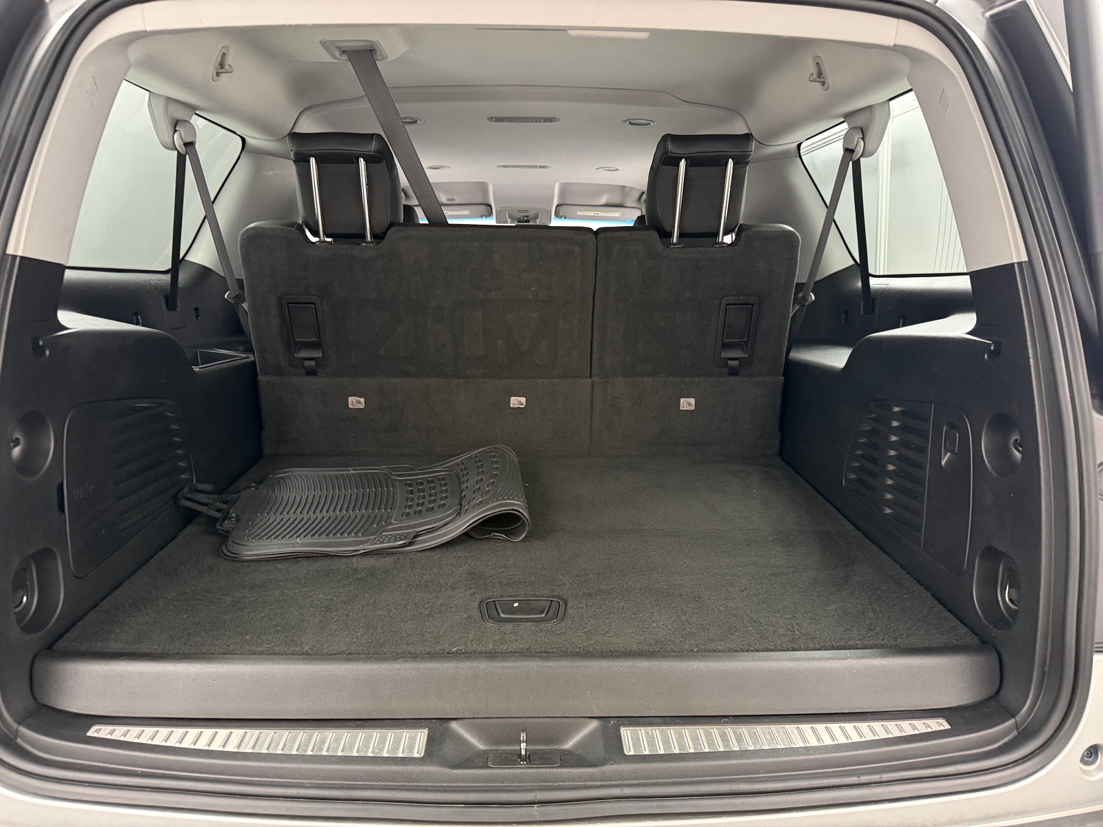 Thumbnail: 2019 Chevrolet Suburban - 6