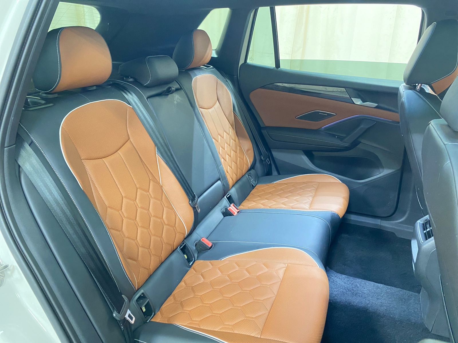 Thumbnail: 2025 Volkswagen Tiguan - 6