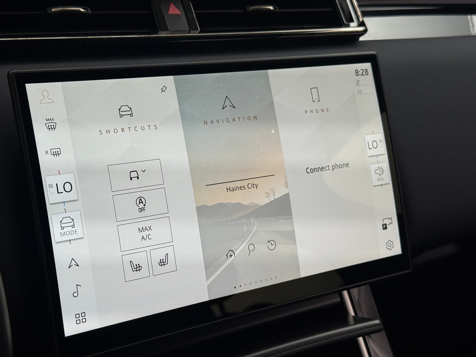 Thumbnail: 2026 Land Rover Range Rover Velar - 3