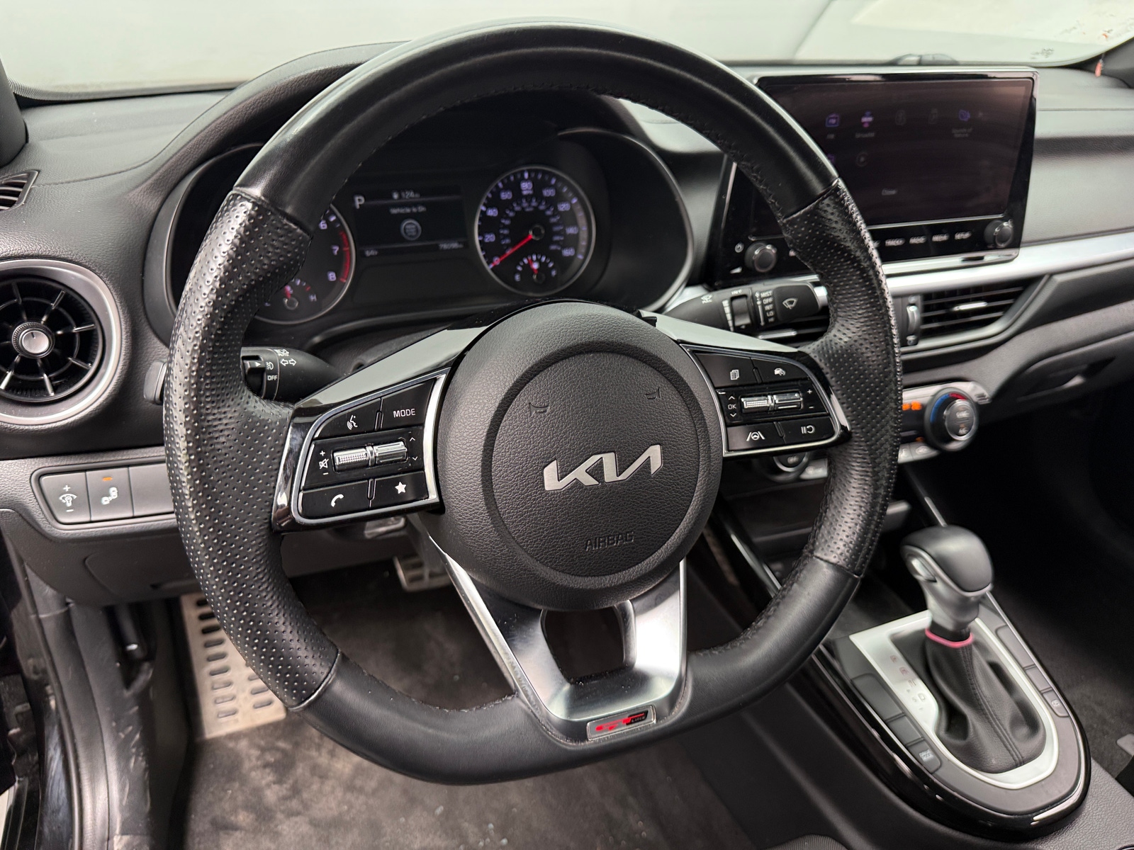 Thumbnail: 2022 Kia Forte - 5