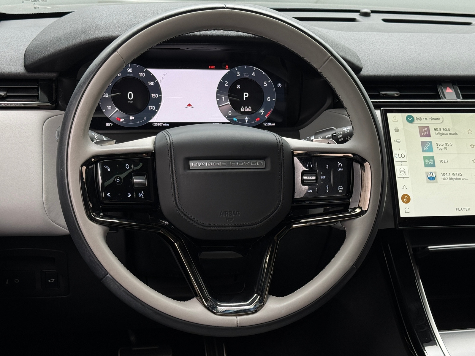 Thumbnail: 2024 Land Rover Range Rover Velar - 4