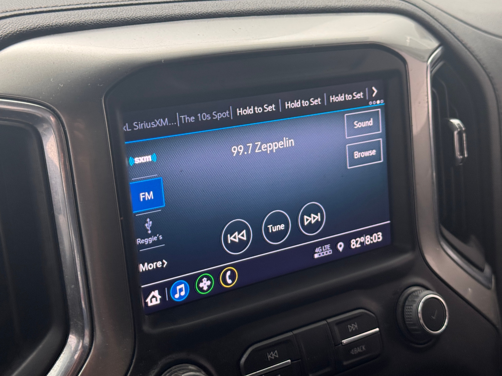 Thumbnail: 2022 Chevrolet Silverado 1500 - 4