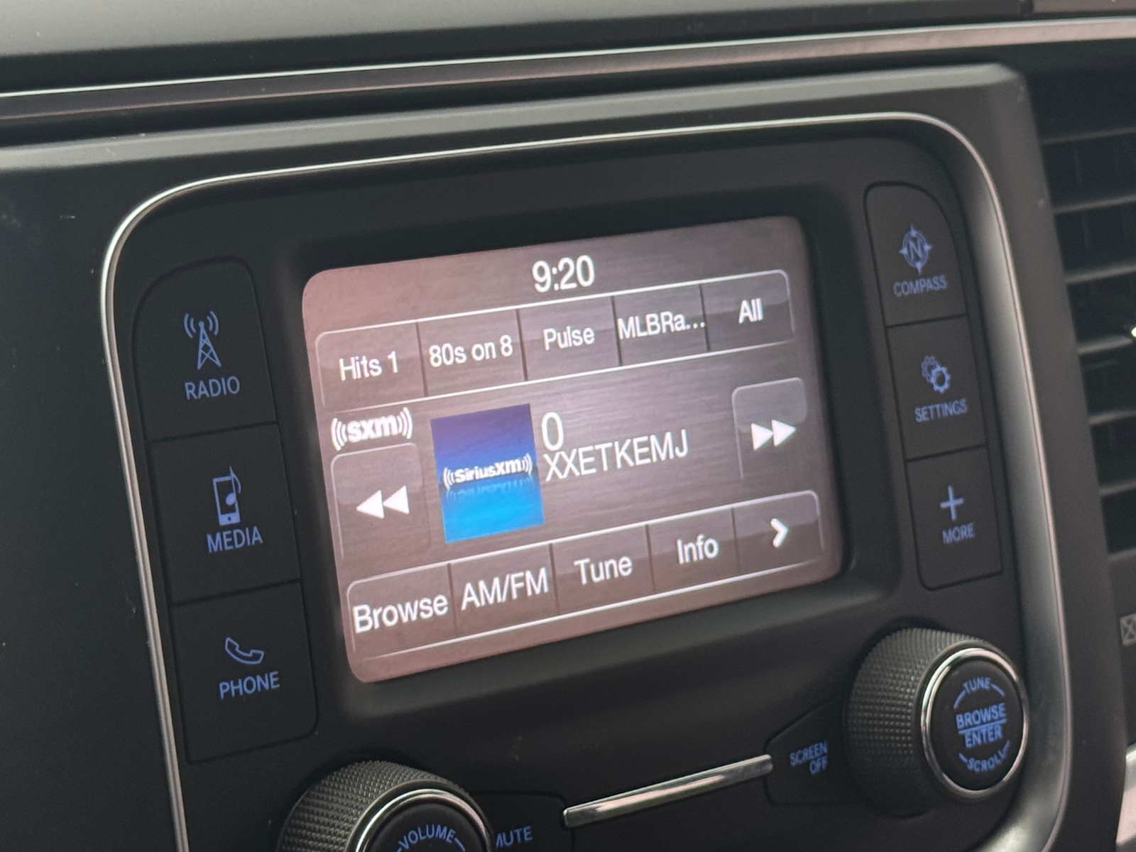 Thumbnail: 2021 RAM 1500 Classic - 4