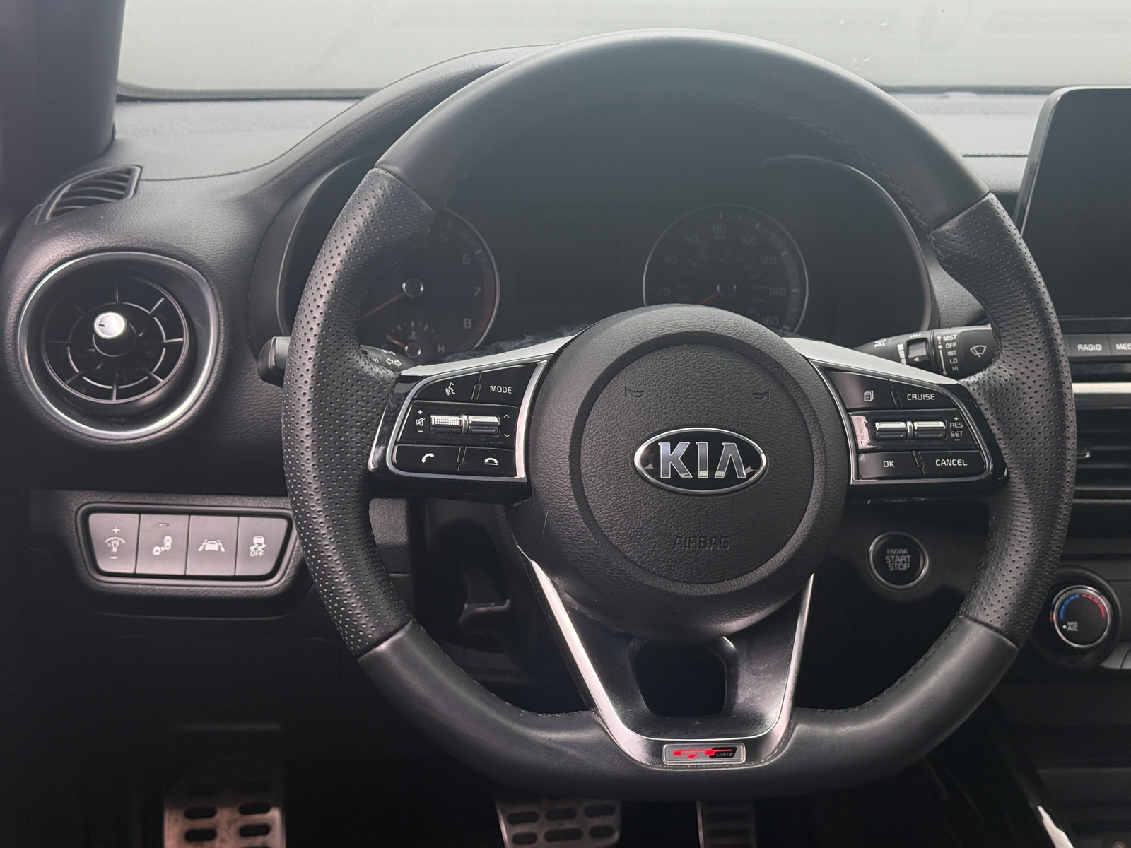 Thumbnail: 2021 Kia Forte - 4