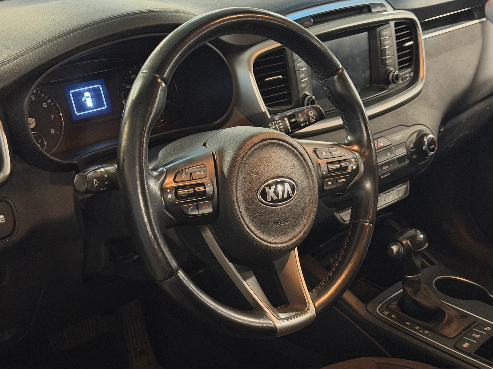 Thumbnail: 2017 Kia Sorento - 5