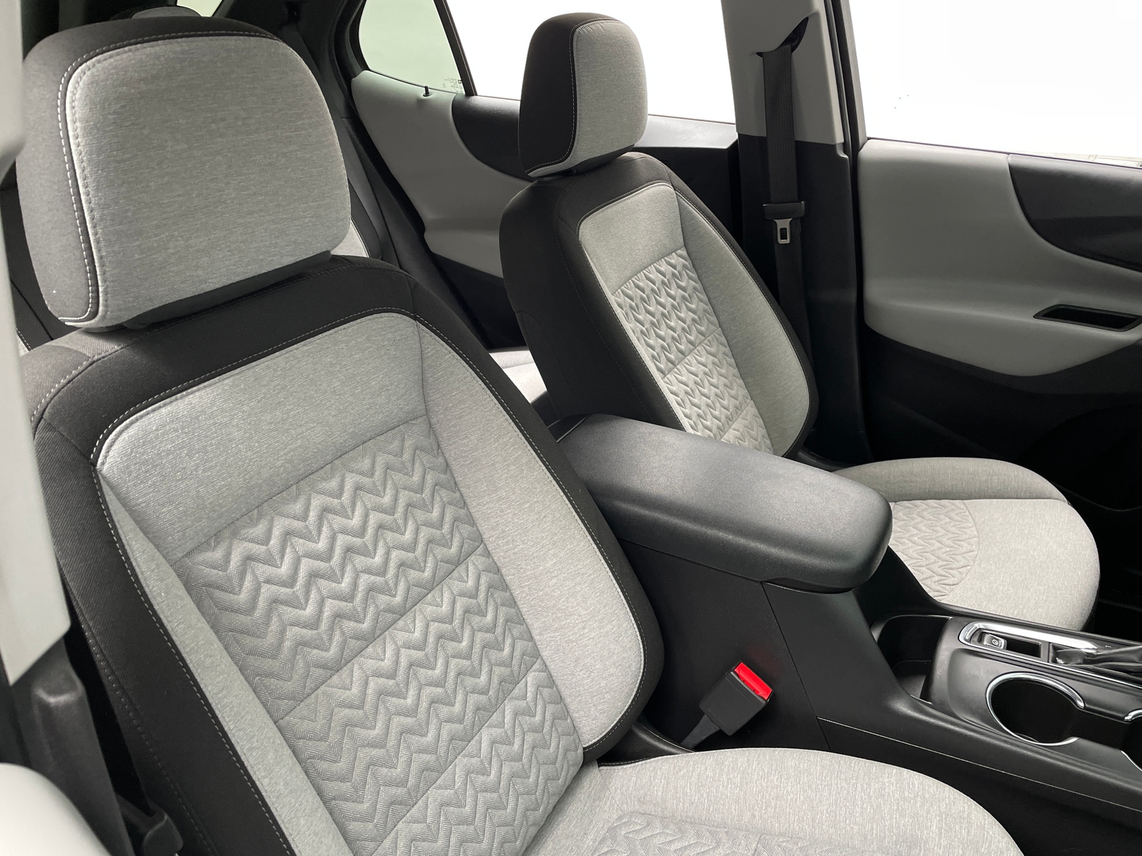 Thumbnail: 2023 Chevrolet Equinox - 2