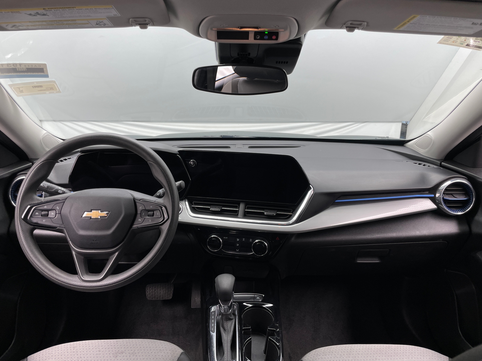 Thumbnail: 2025 Chevrolet Trax - 3