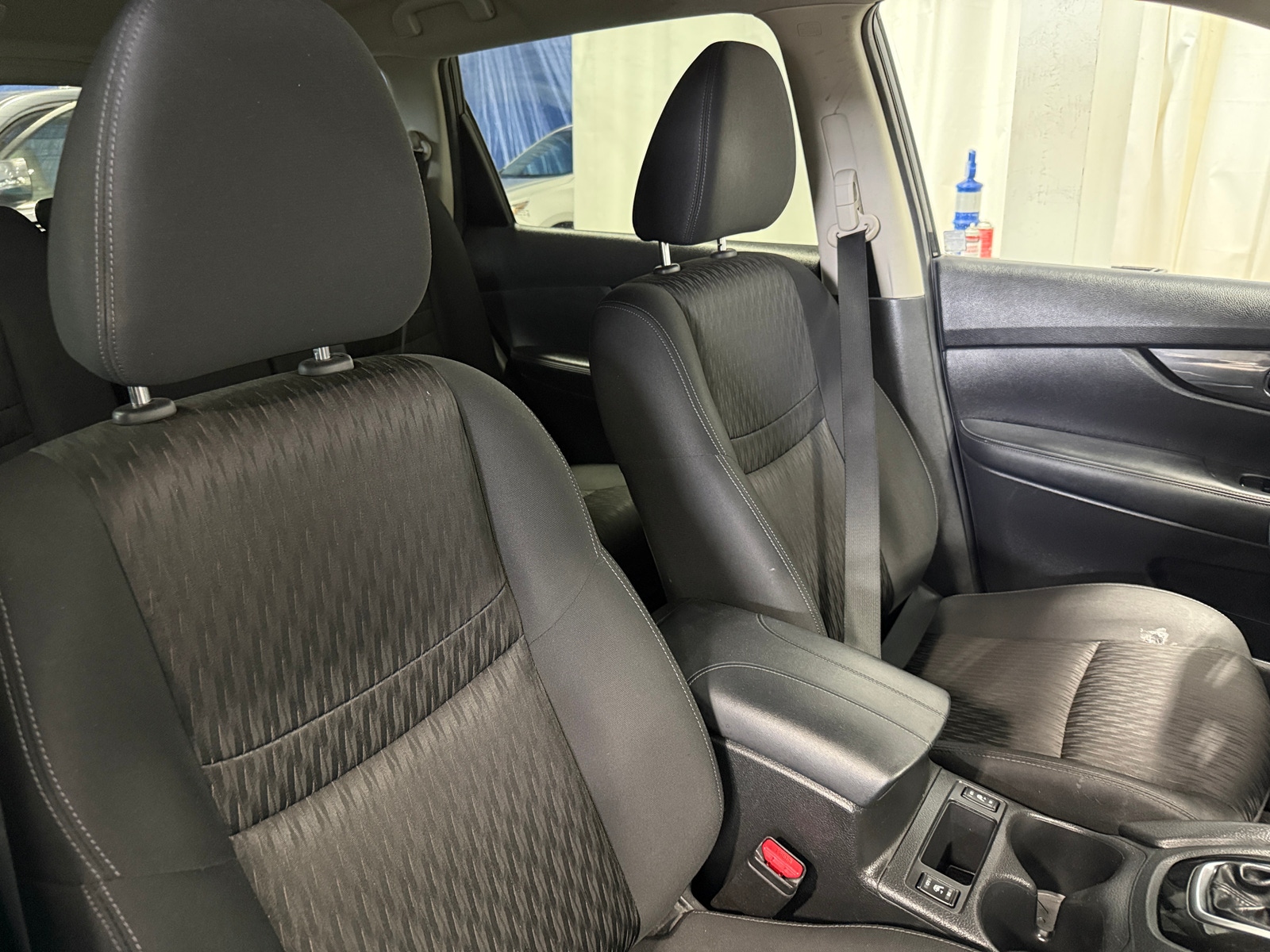 Thumbnail: 2018 Nissan Rogue - 2