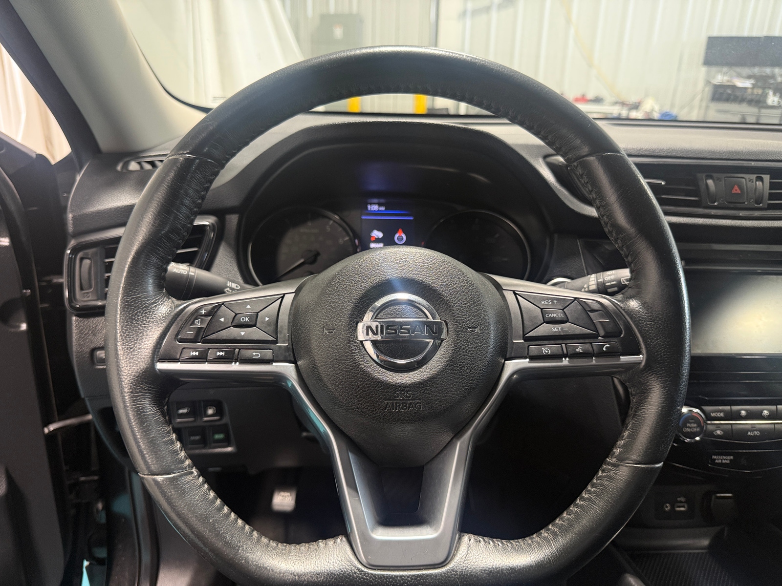 Thumbnail: 2018 Nissan Rogue - 5