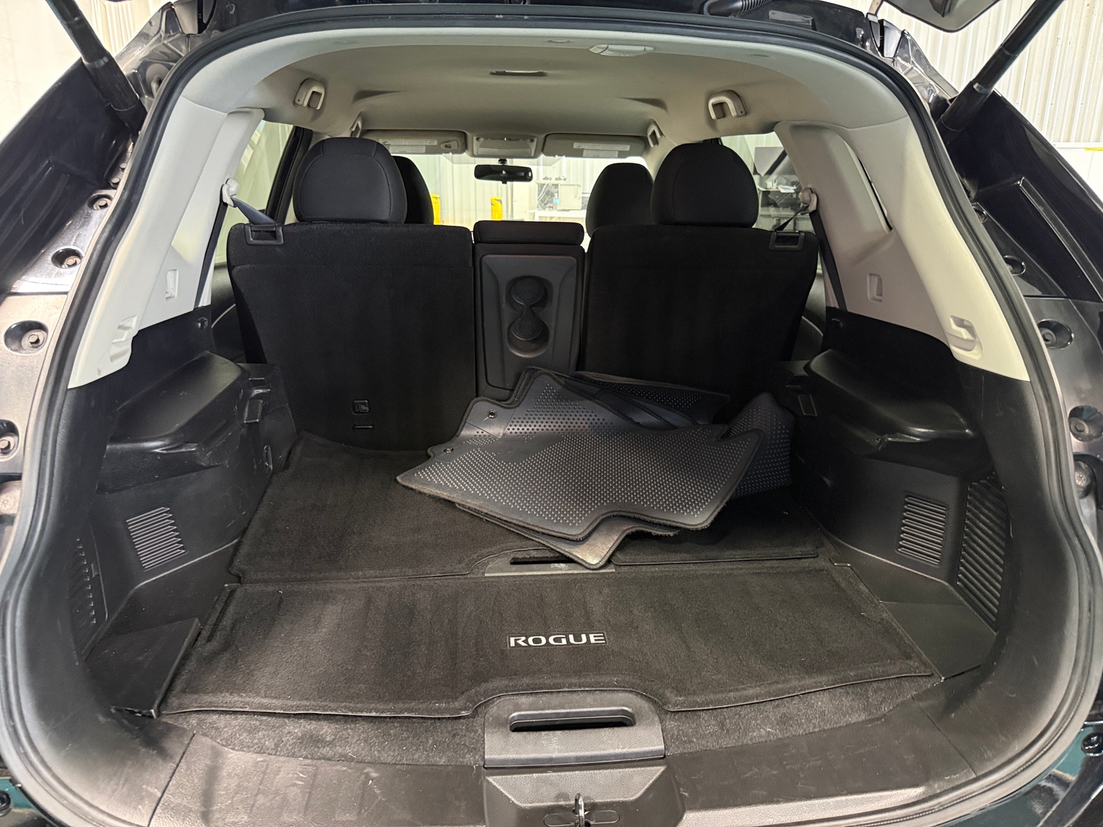 Thumbnail: 2018 Nissan Rogue - 7