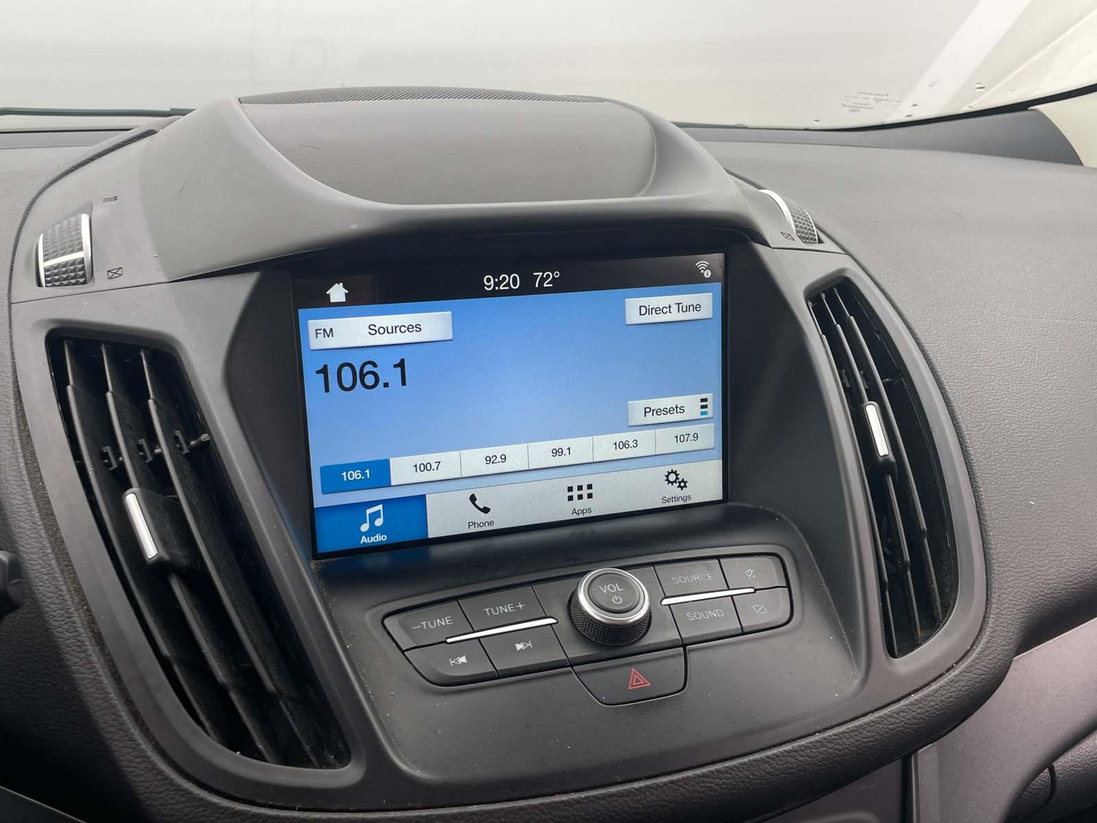 Thumbnail: 2019 Ford Escape - 4