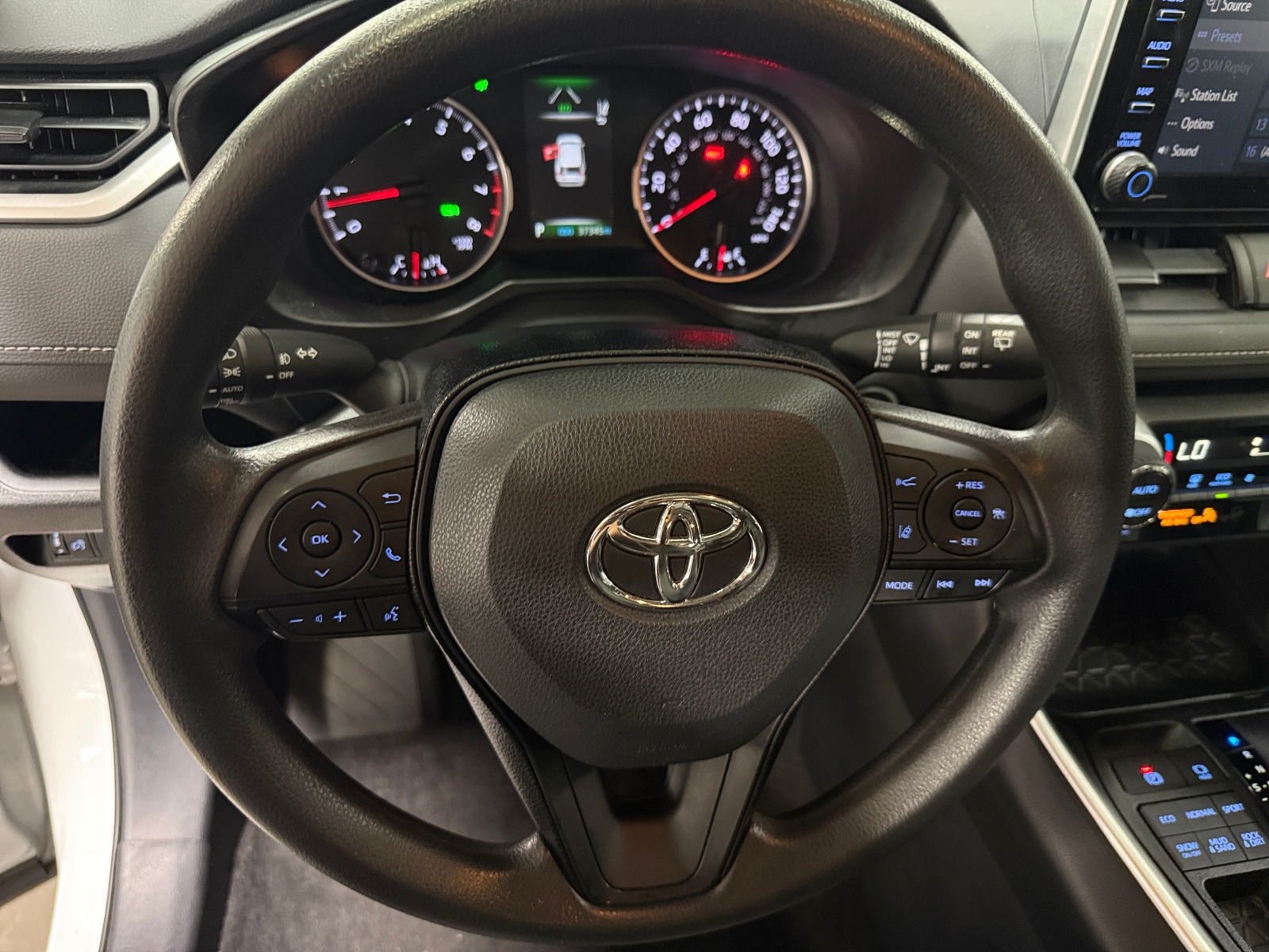 Thumbnail: 2019 Toyota RAV4 - 5