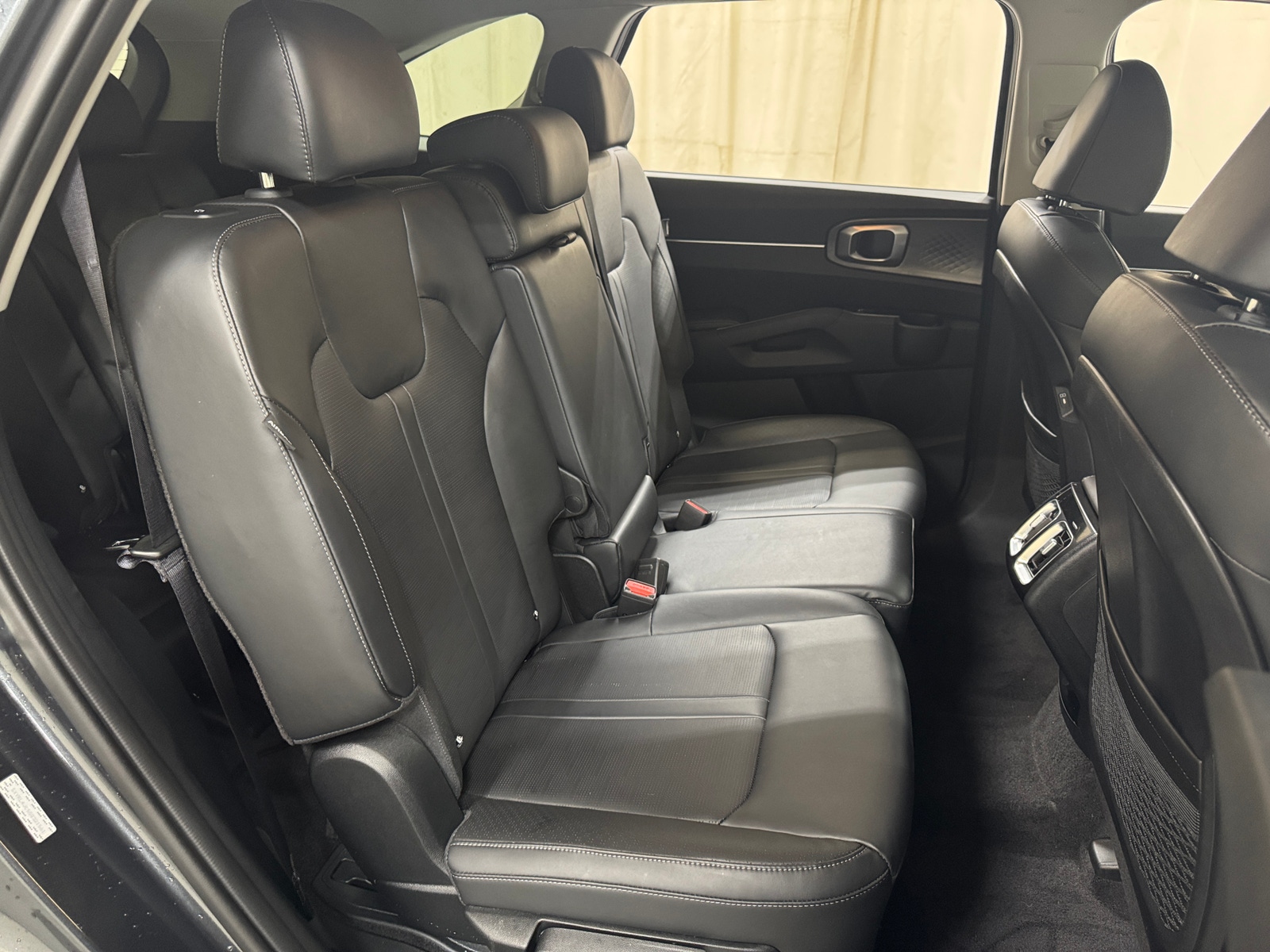 Thumbnail: 2025 Kia Sorento - 5