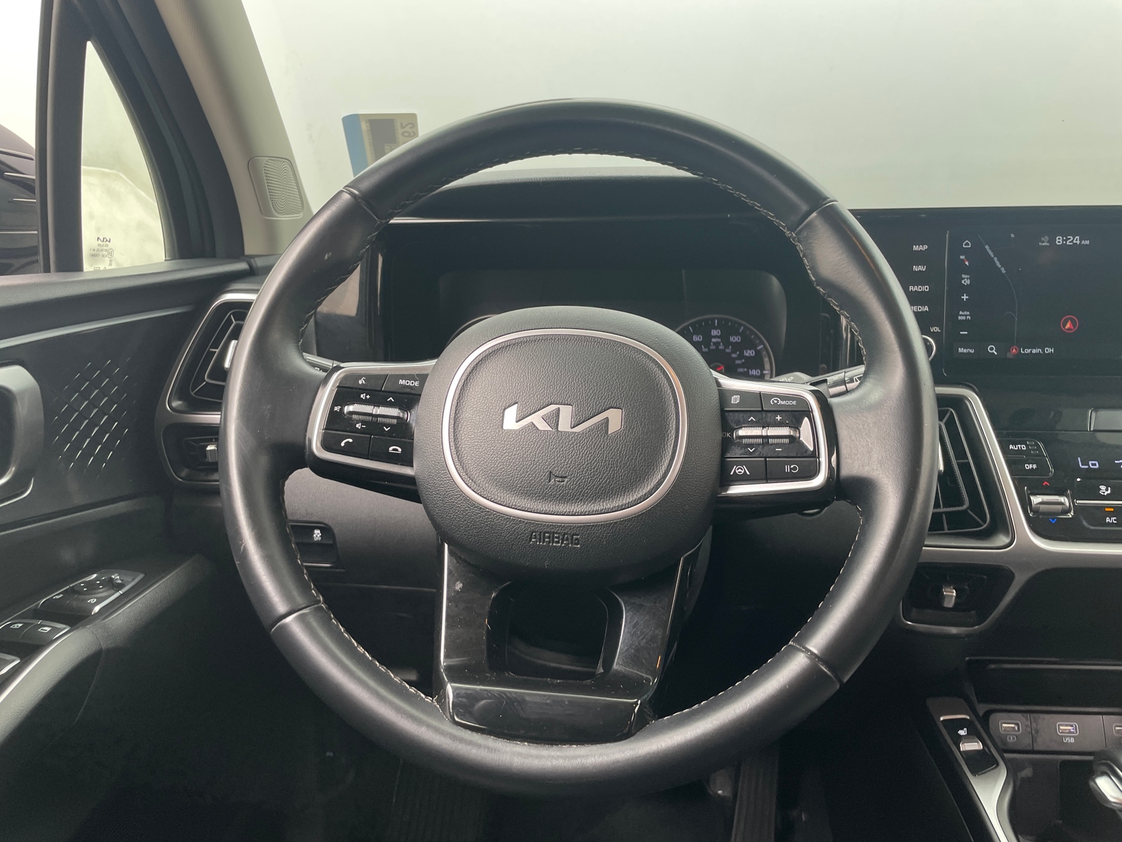 Thumbnail: 2022 Kia Sorento - 5