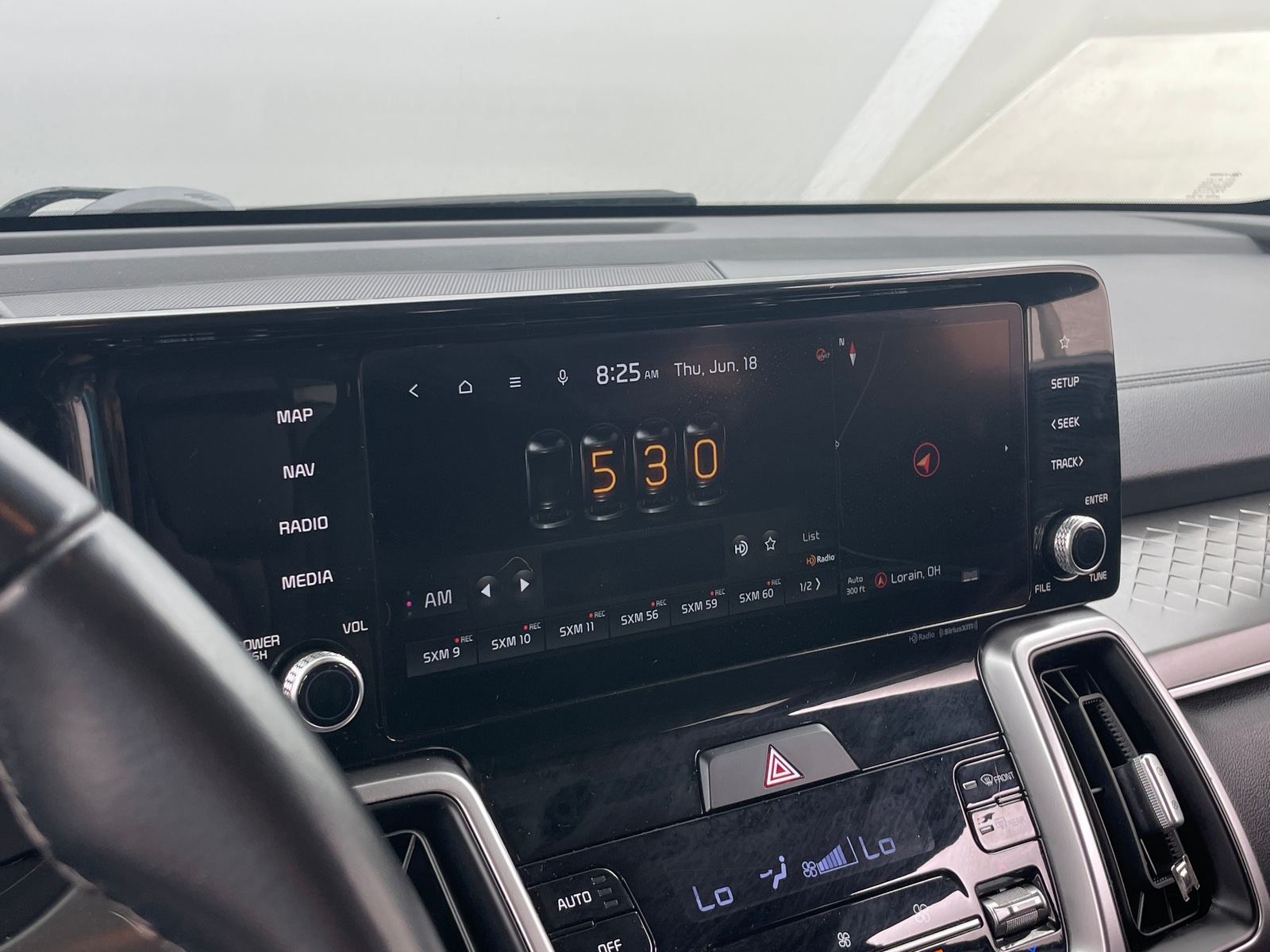 Thumbnail: 2022 Kia Sorento - 4