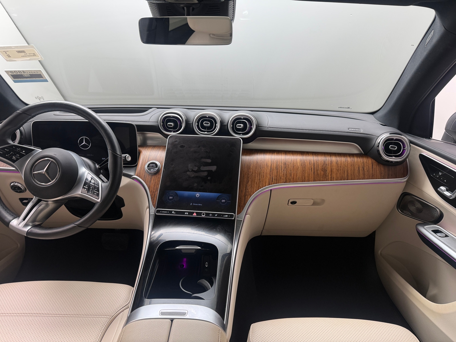 Thumbnail: 2023 Mercedes-Benz GLC - 2