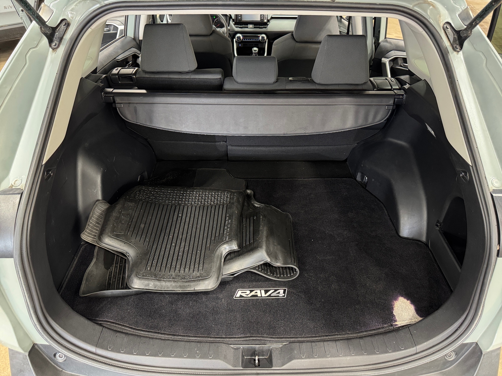 Thumbnail: 2019 Toyota RAV4 - 7