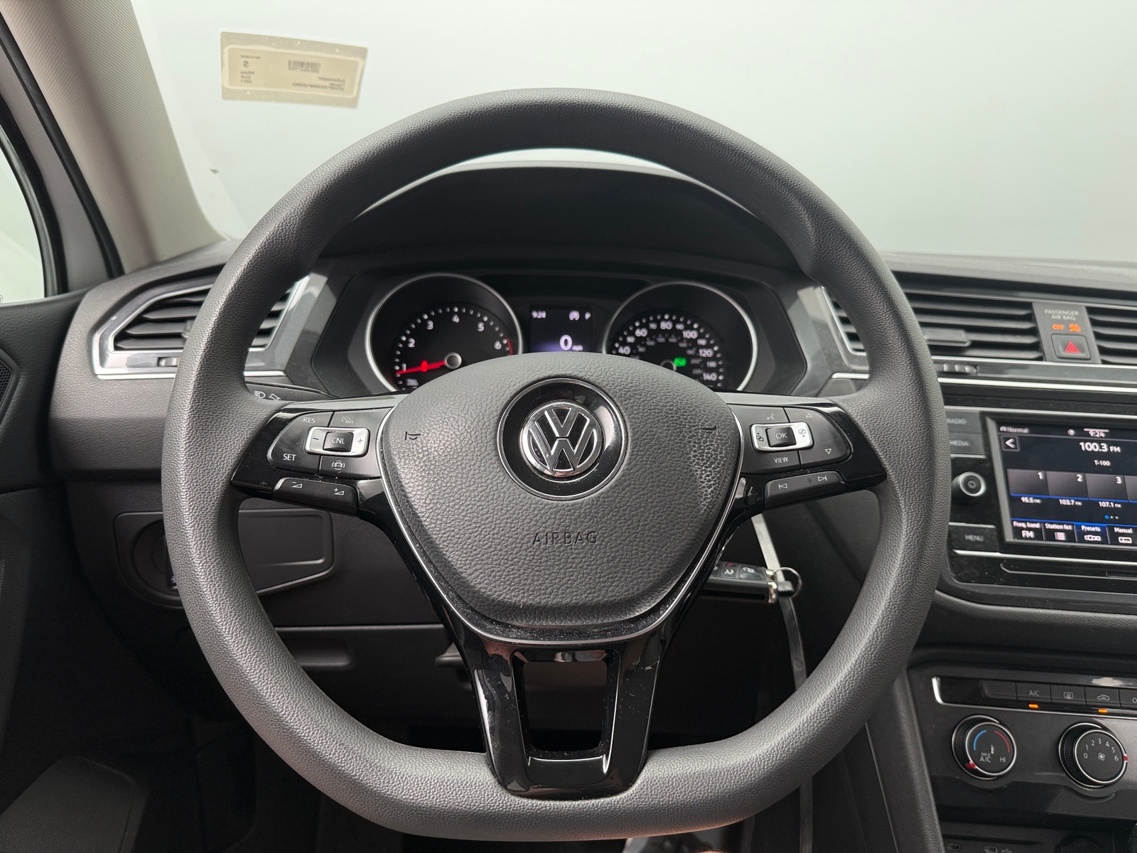Thumbnail: 2021 Volkswagen Tiguan - 5