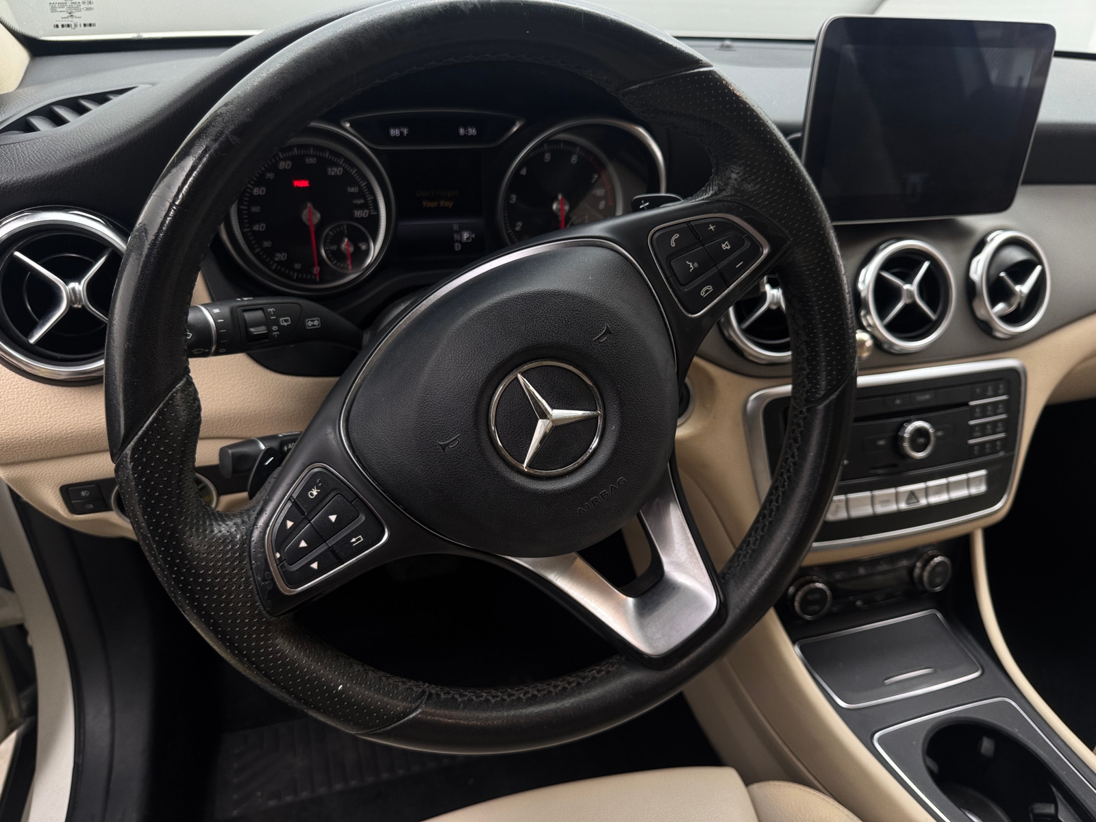 Thumbnail: 2018 Mercedes-Benz GLA - 4