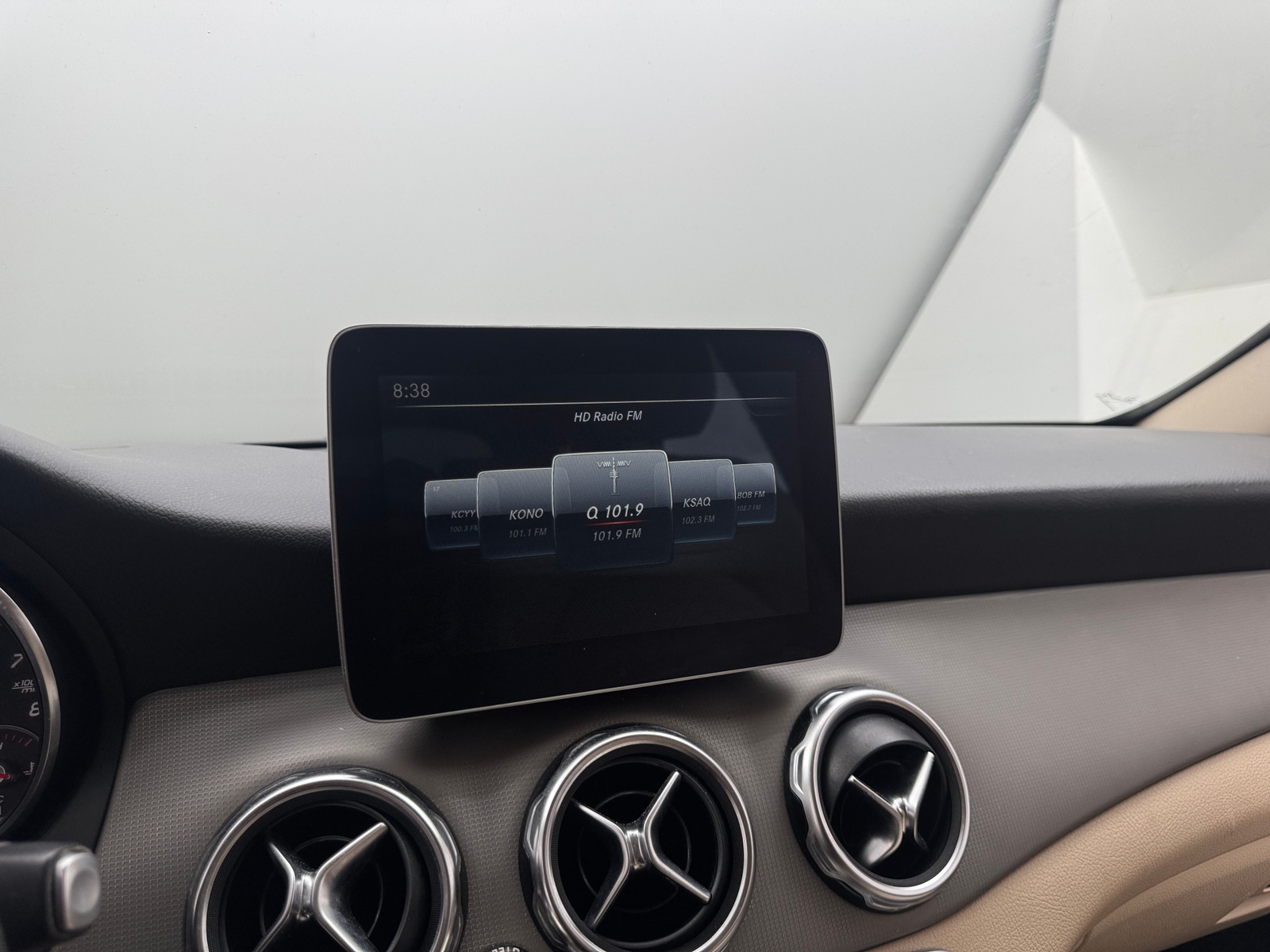 Thumbnail: 2018 Mercedes-Benz GLA - 3