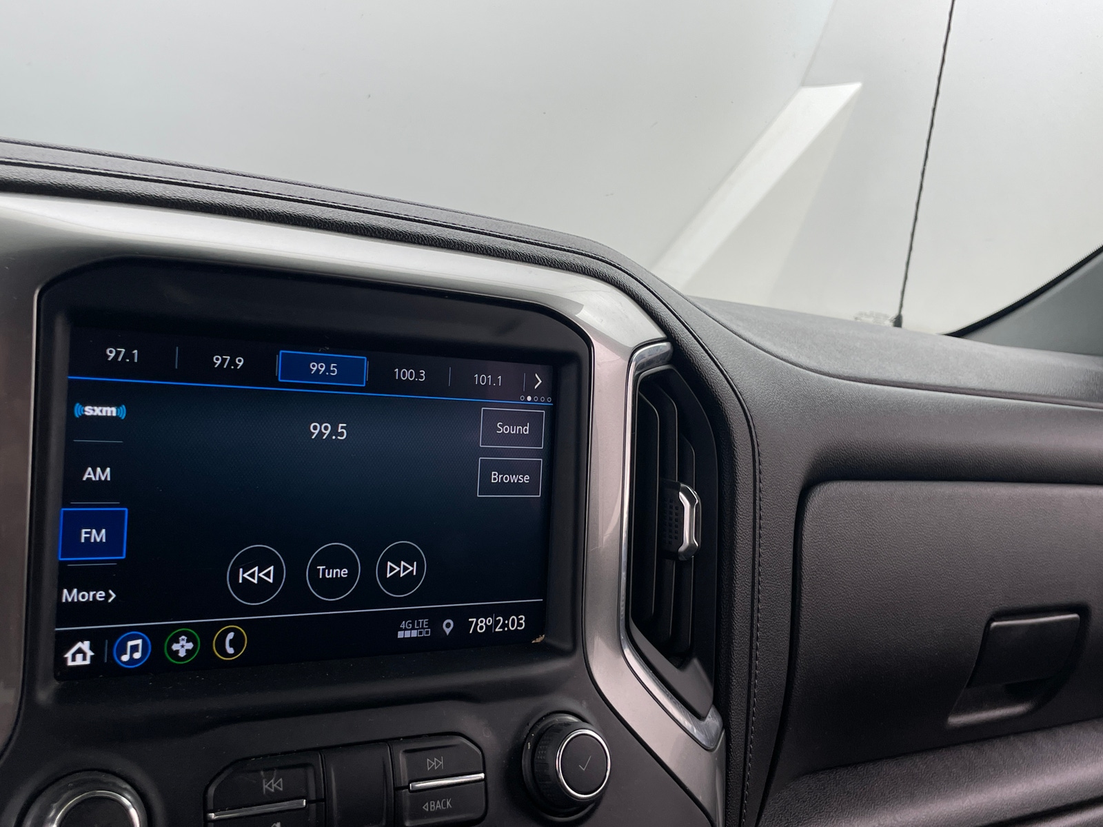 Thumbnail: 2022 Chevrolet Silverado 1500 - 4
