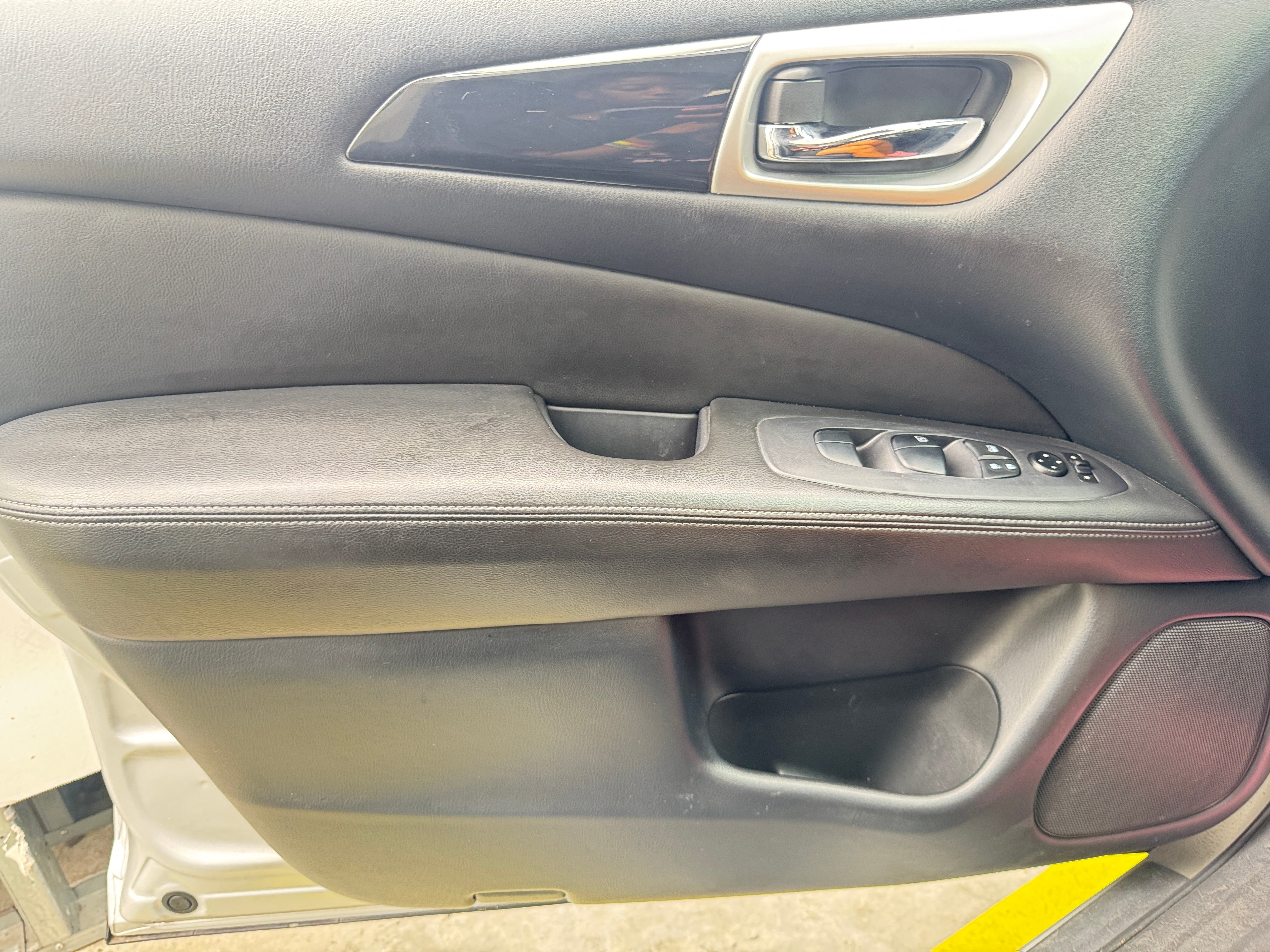 2019 Nissan Pathfinder S - Photo 9