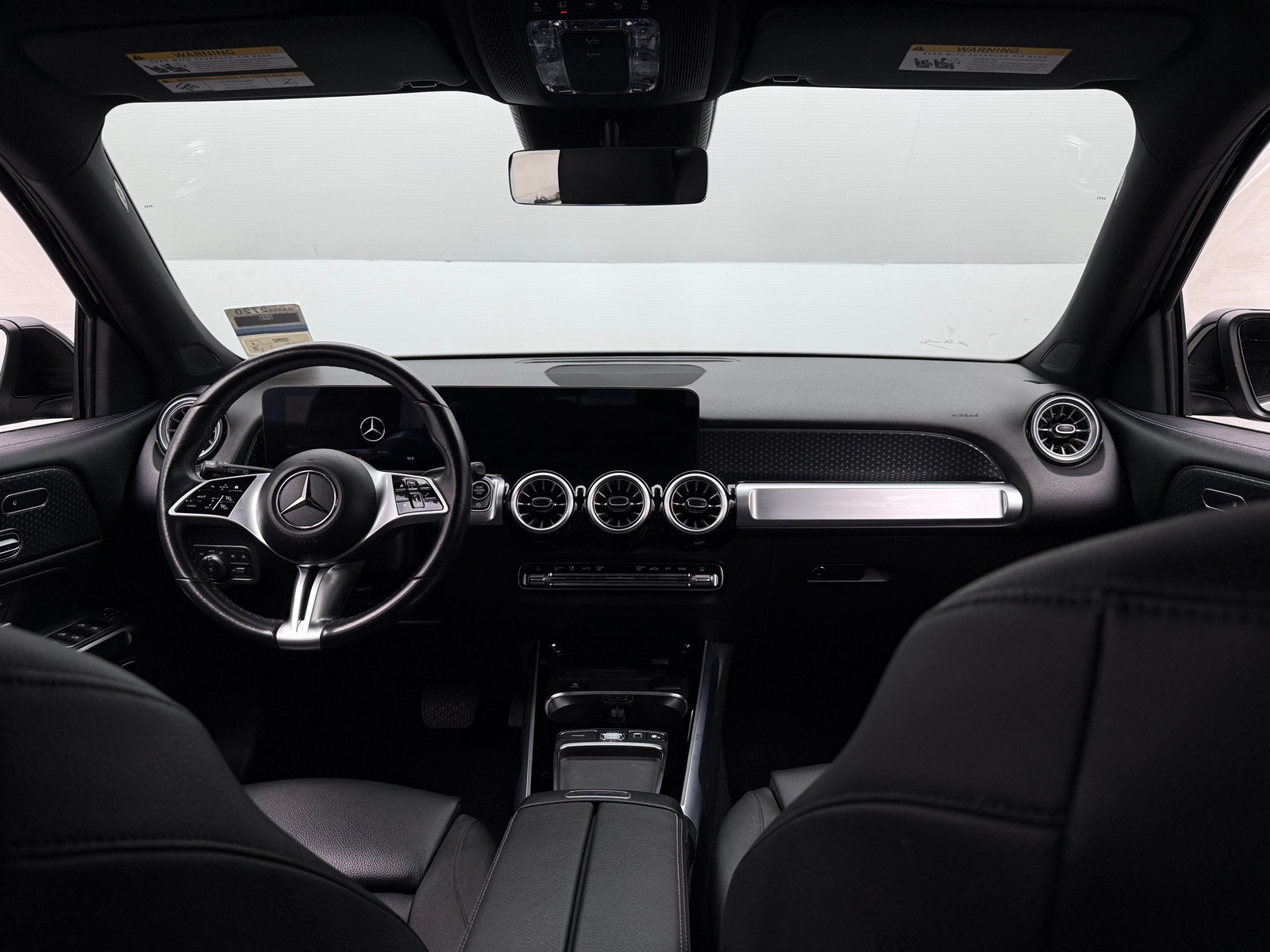Thumbnail: 2025 Mercedes-Benz GLB - 3