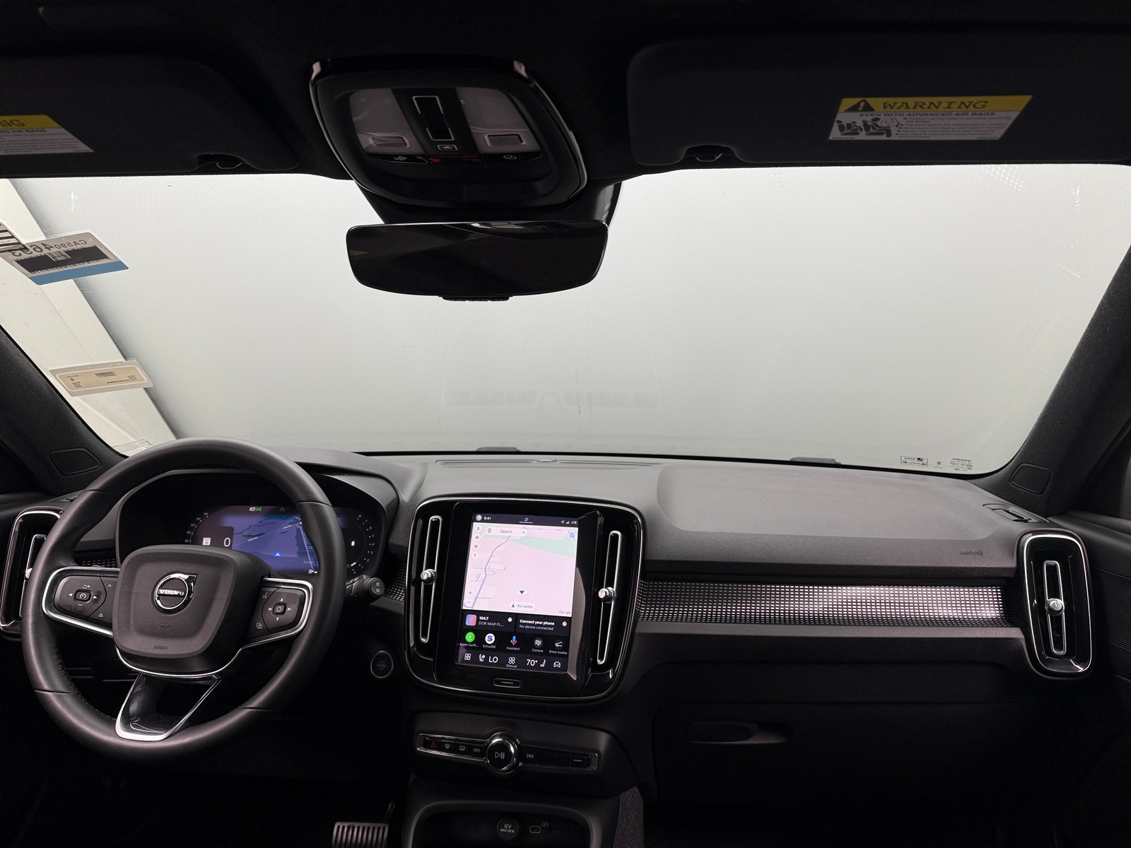 Thumbnail: 2023 Volvo XC40 - 3
