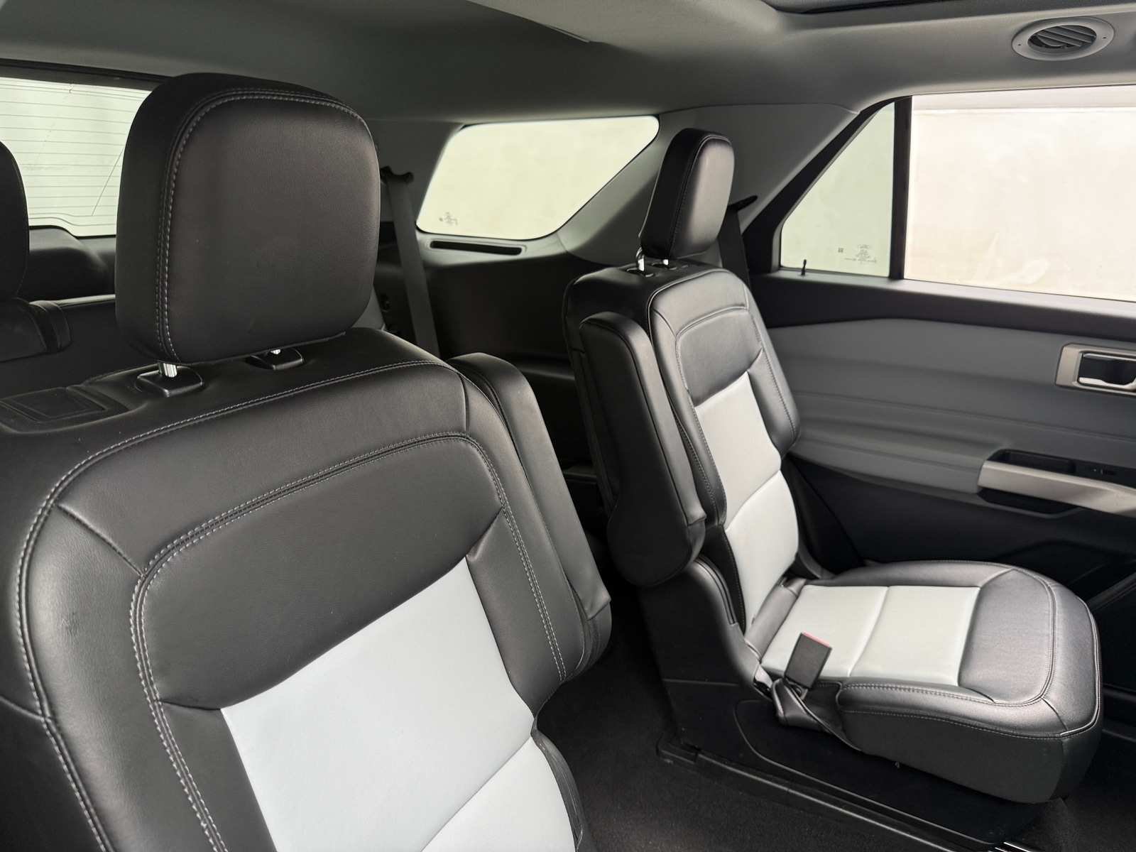 Thumbnail: 2024 Ford Explorer - 6