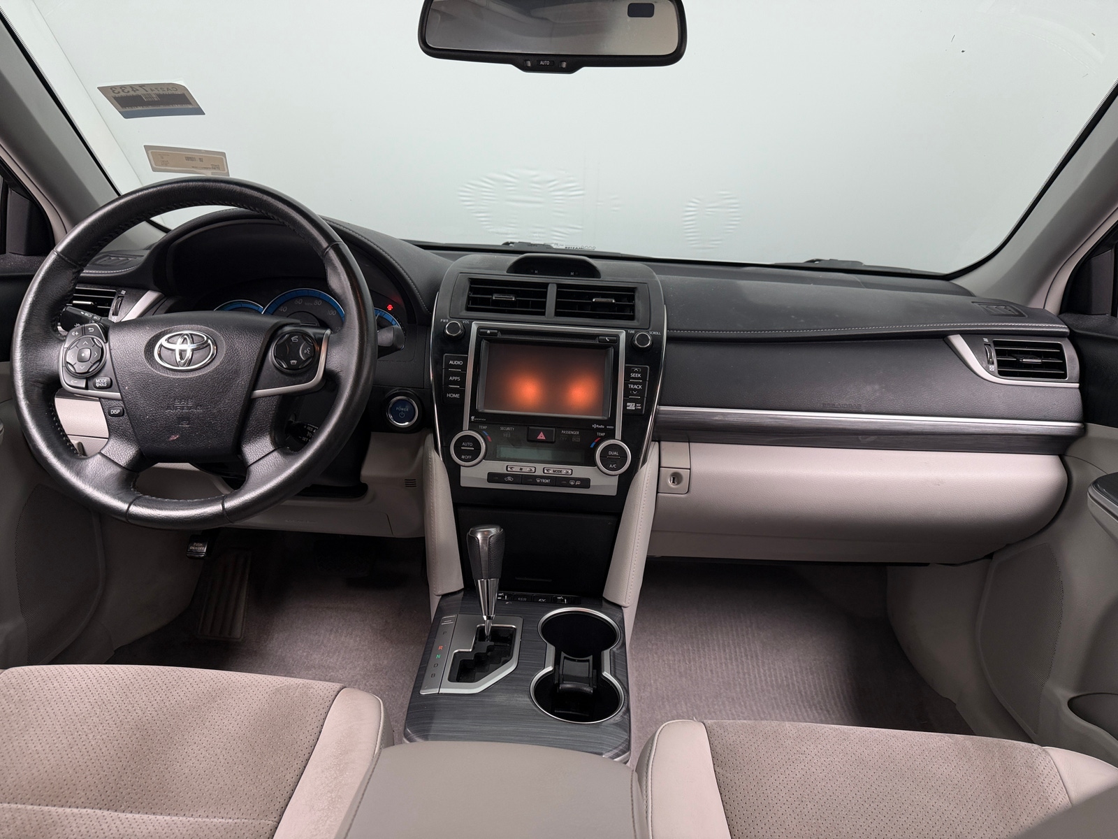Thumbnail: 2014 Toyota Camry - 3
