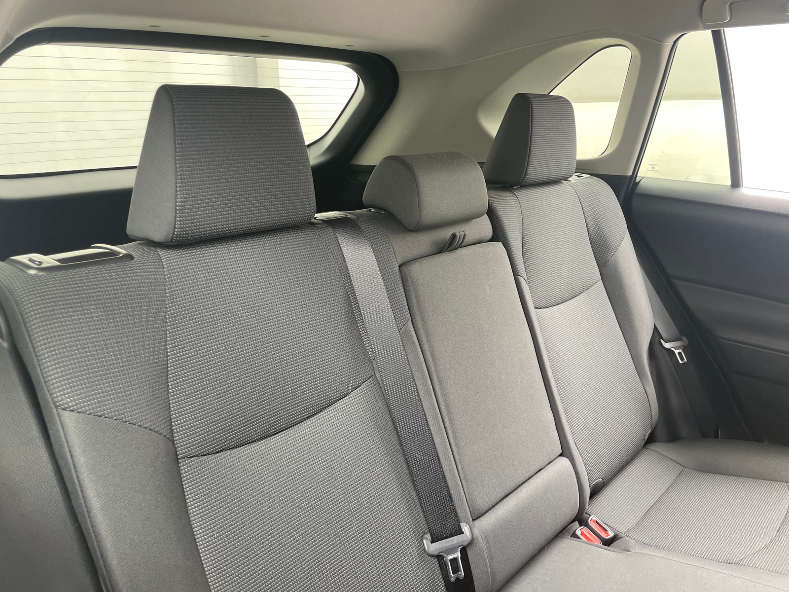 Thumbnail: 2021 Toyota RAV4 - 6