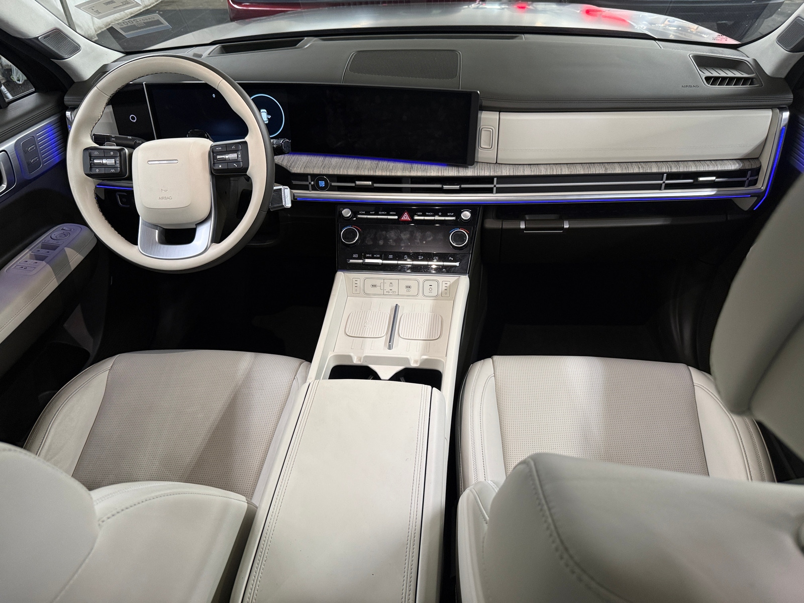 Thumbnail: 2024 Hyundai Santa Fe - 2