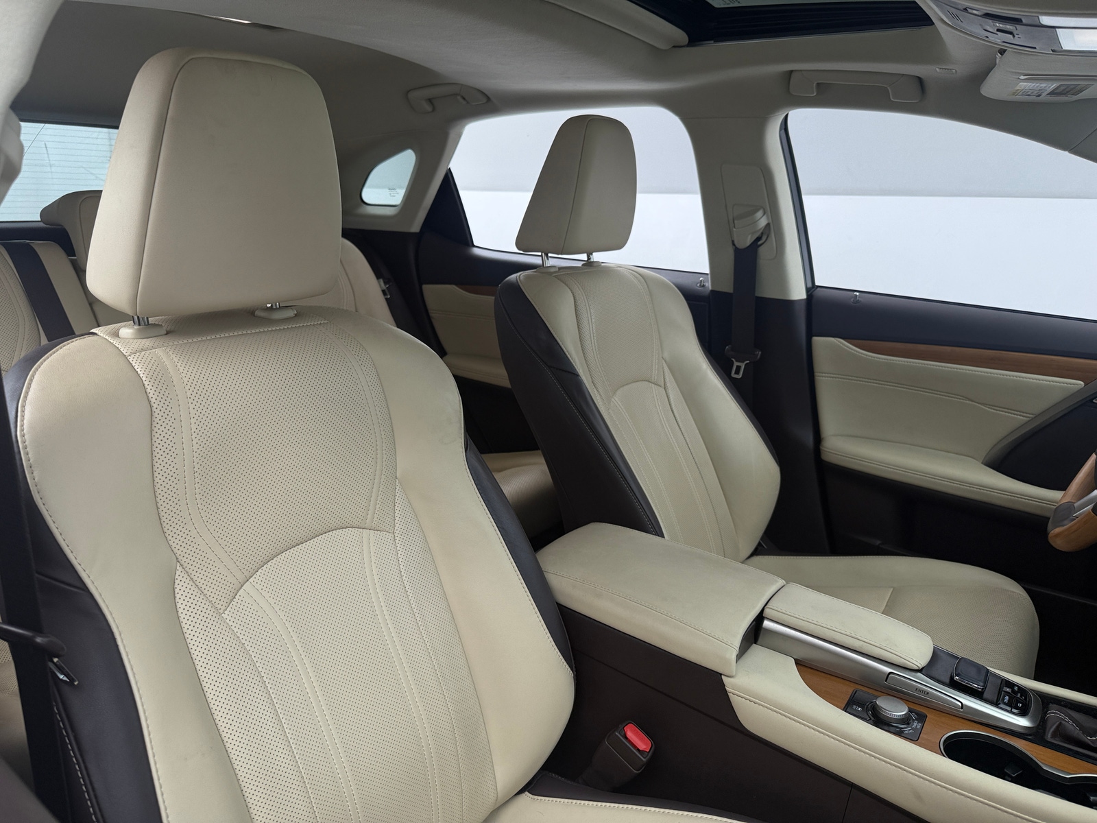 Thumbnail: 2019 Lexus RX - 2