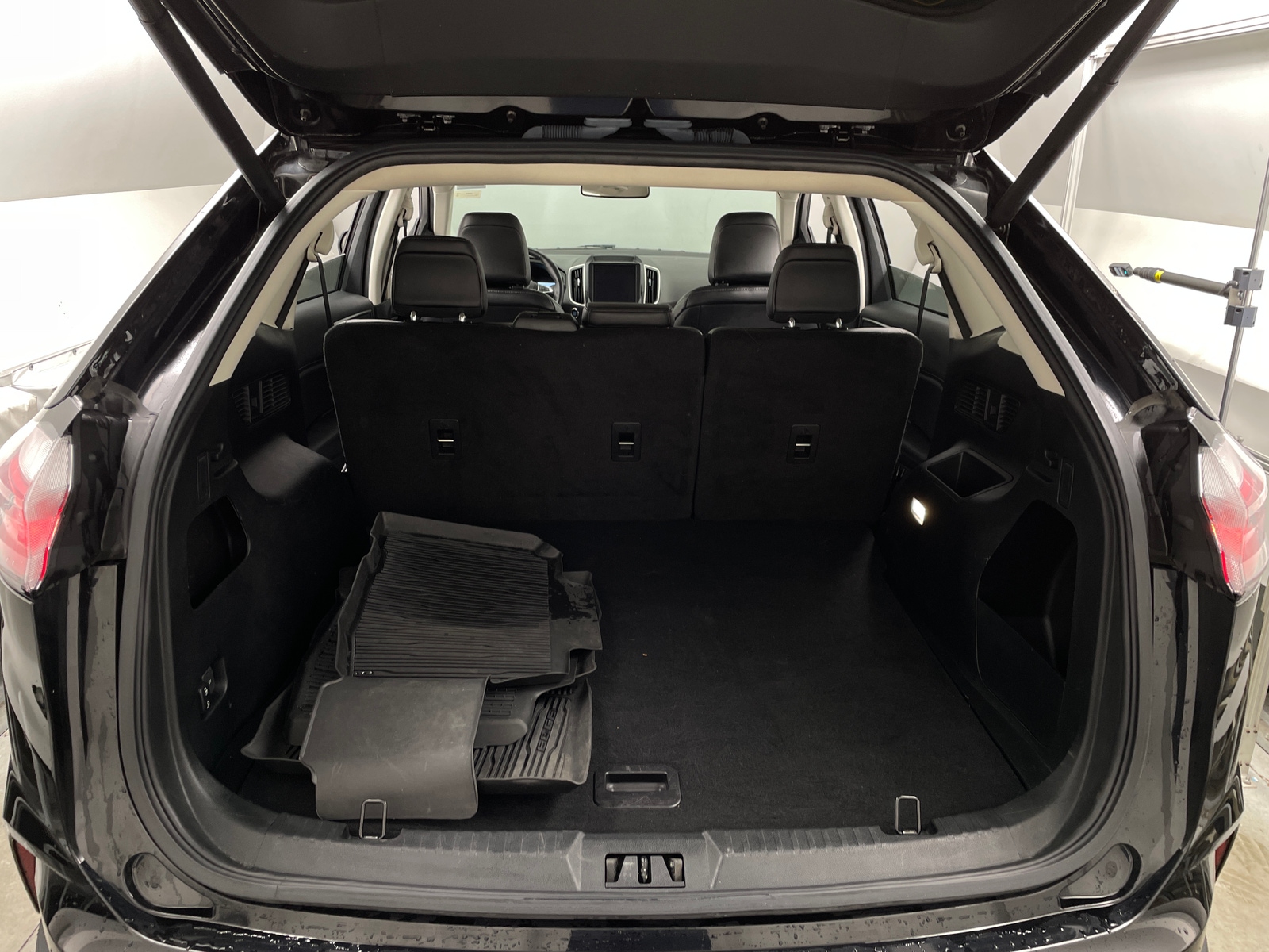 Thumbnail: 2023 Ford Edge - 6