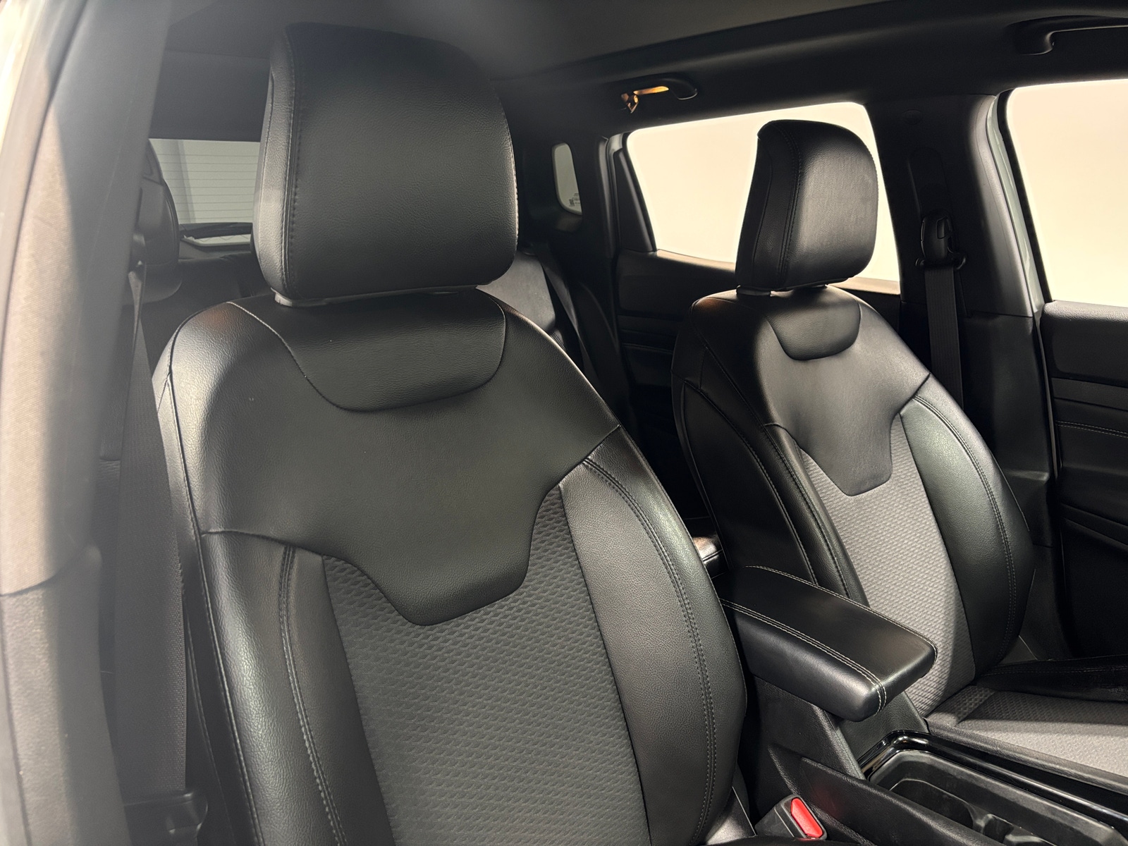 Thumbnail: 2022 Jeep Compass - 2