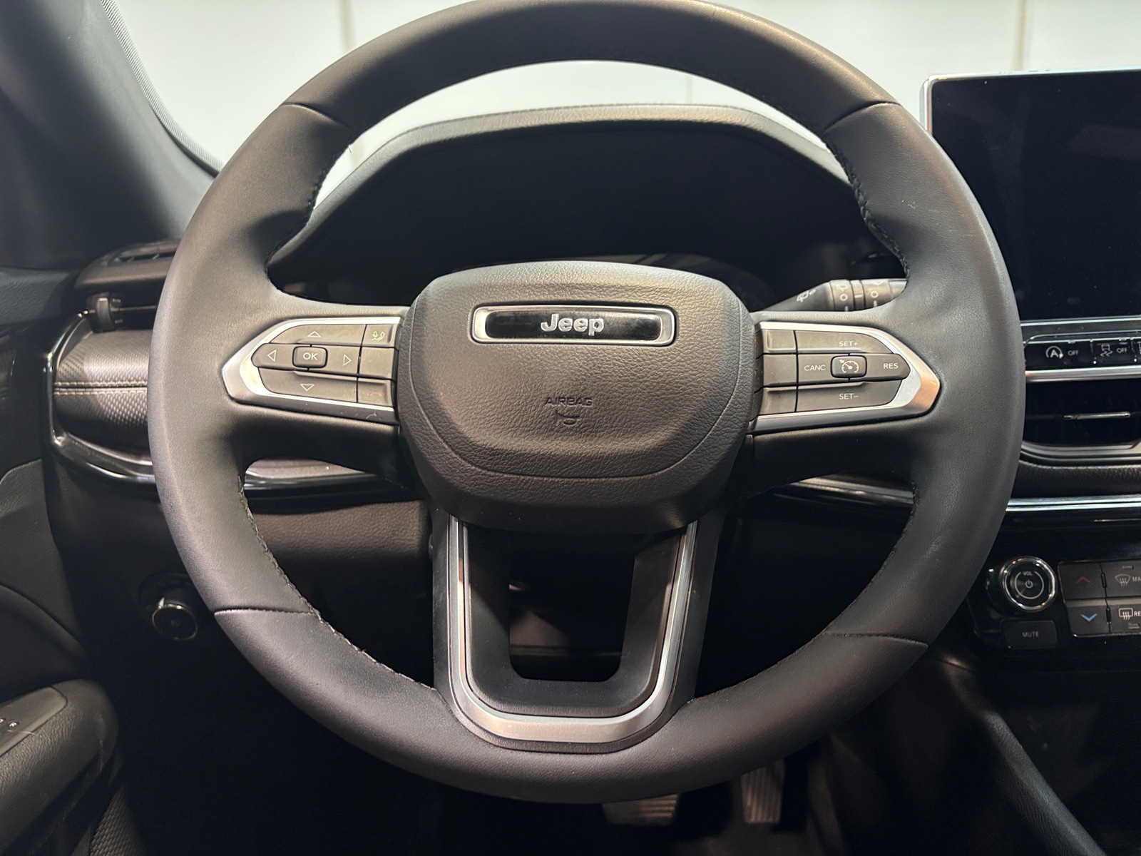 Thumbnail: 2022 Jeep Compass - 5