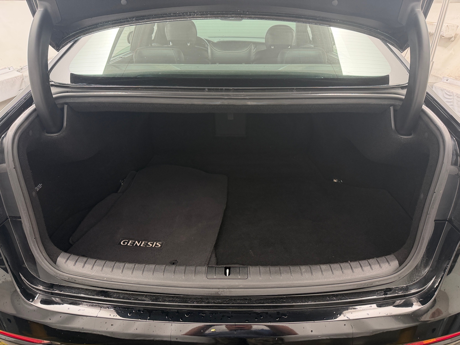 Thumbnail: 2018 Genesis G80 - 6