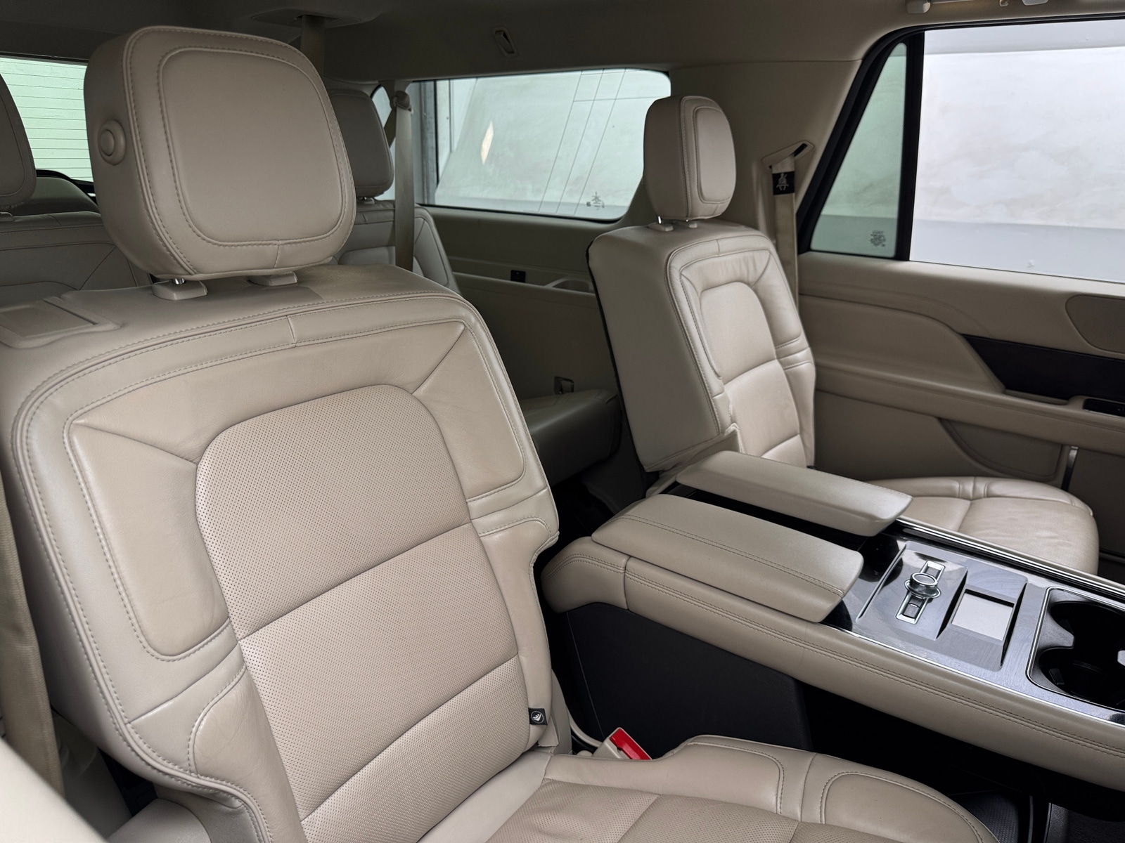 Thumbnail: 2019 Lincoln Navigator L - 5