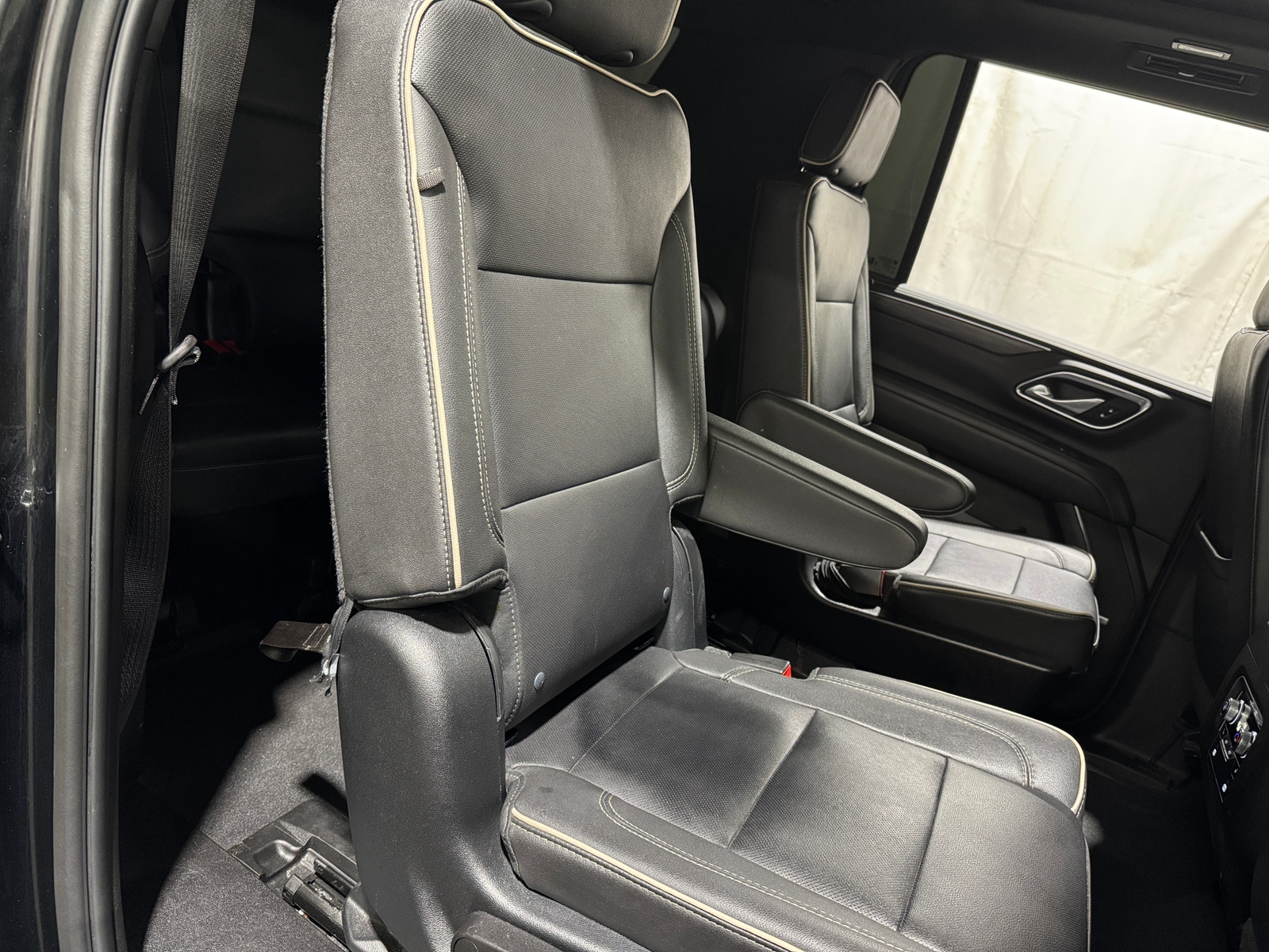 Thumbnail: 2023 GMC Yukon XL - 5