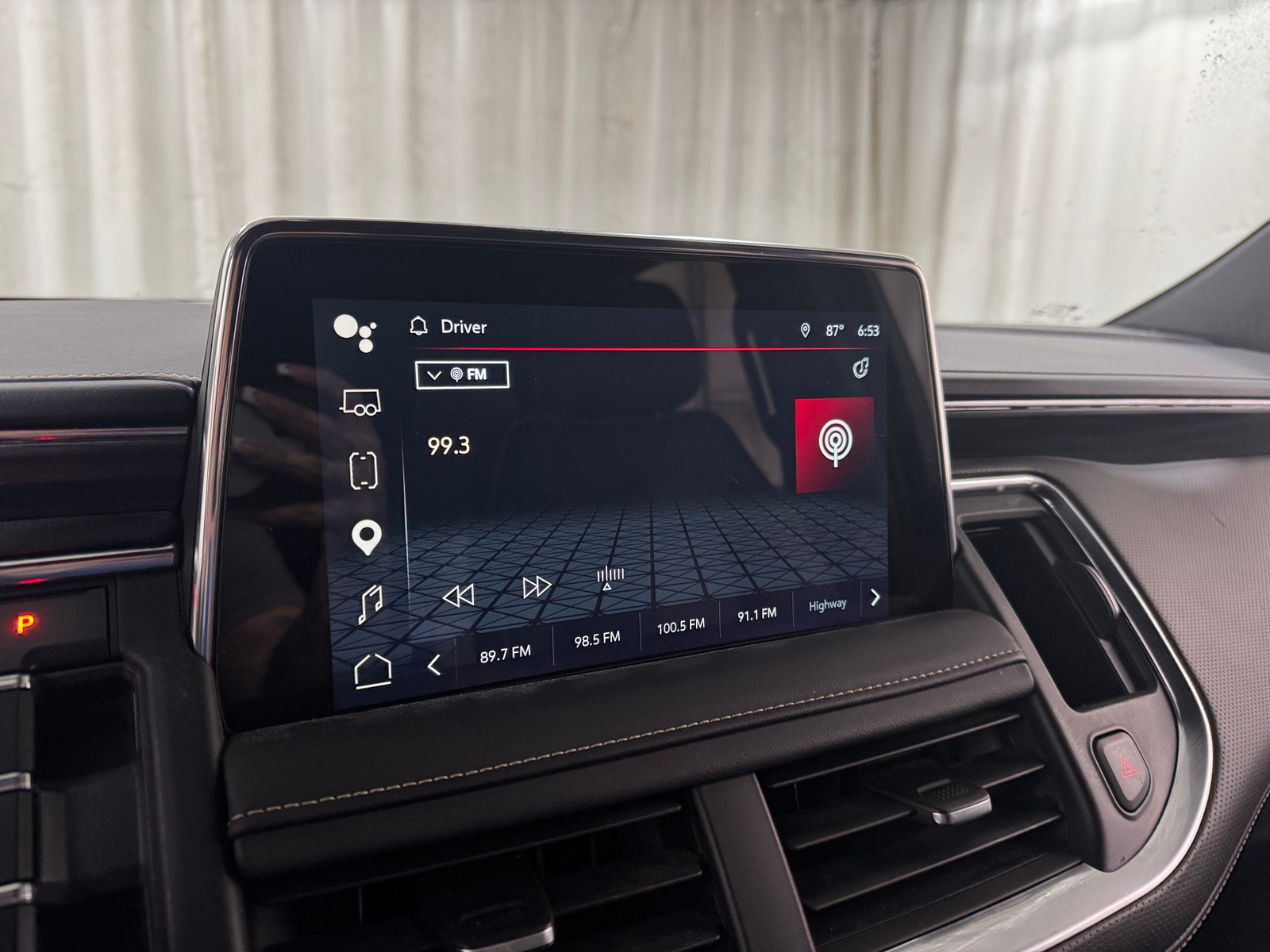 Thumbnail: 2023 GMC Yukon XL - 3