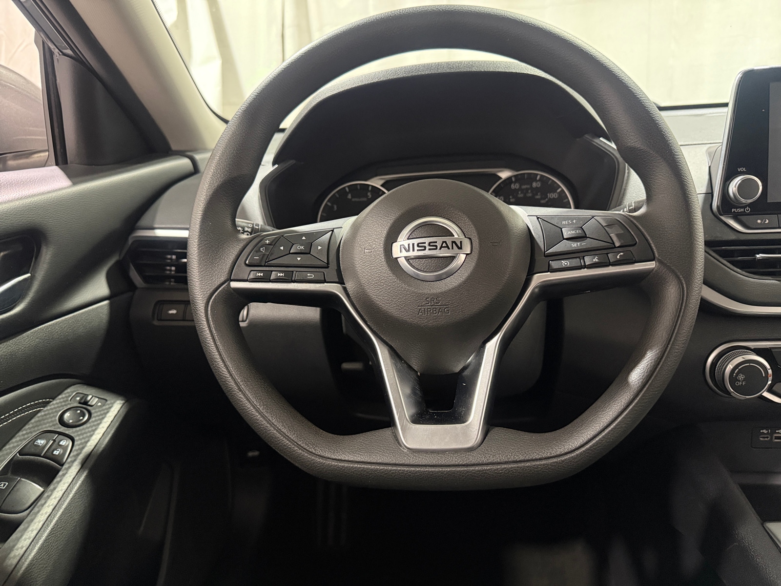 Thumbnail: 2020 Nissan Altima - 5