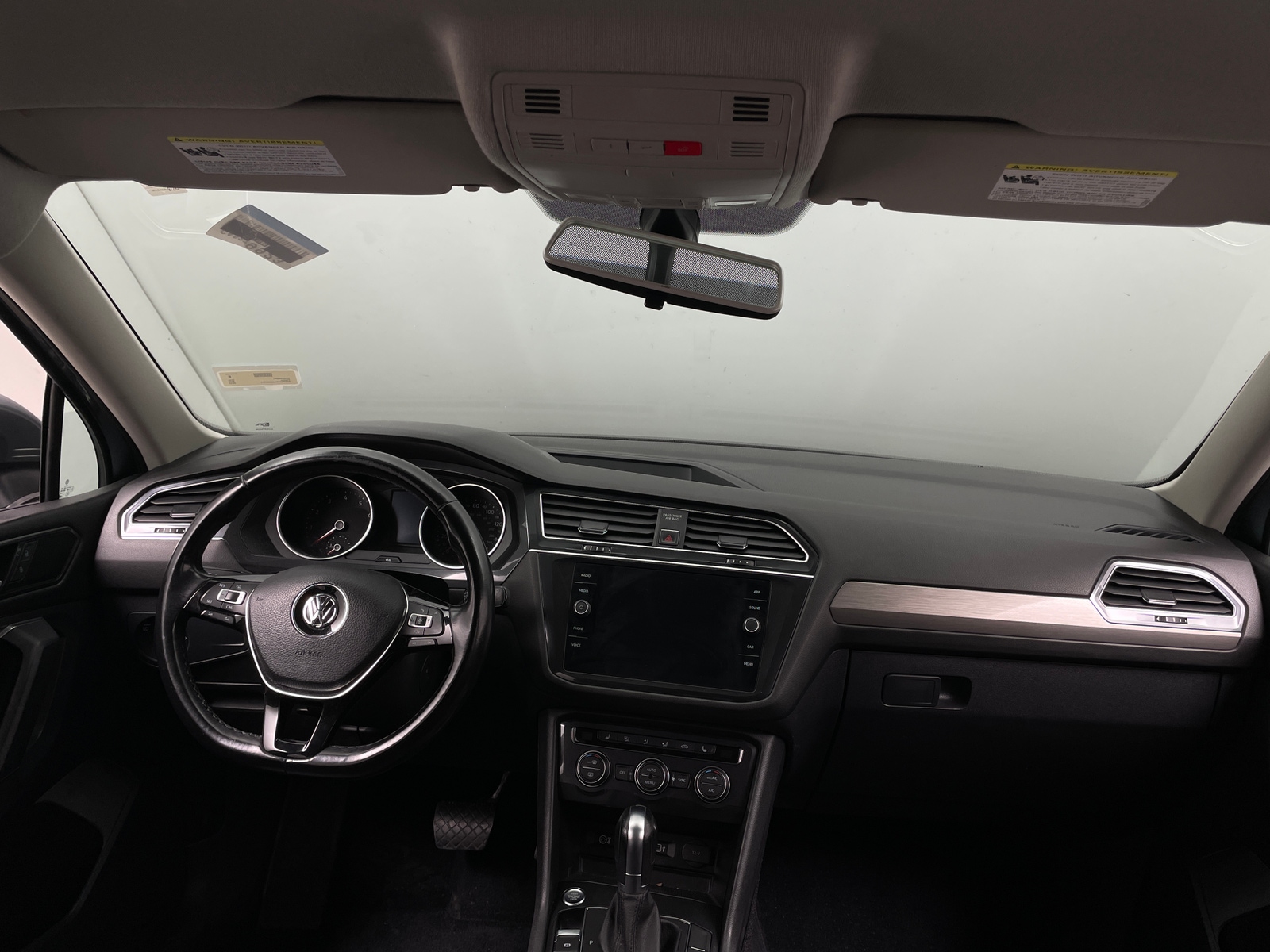 Thumbnail: 2018 Volkswagen Tiguan - 2