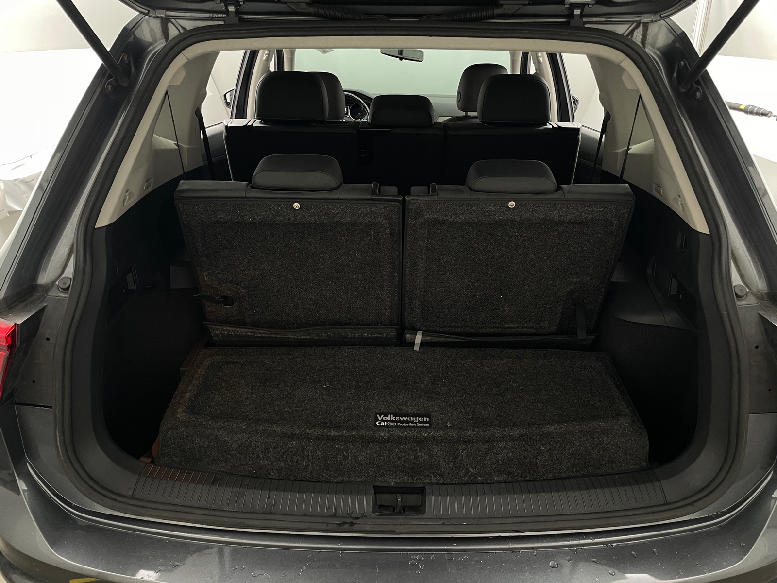 Thumbnail: 2018 Volkswagen Tiguan - 6
