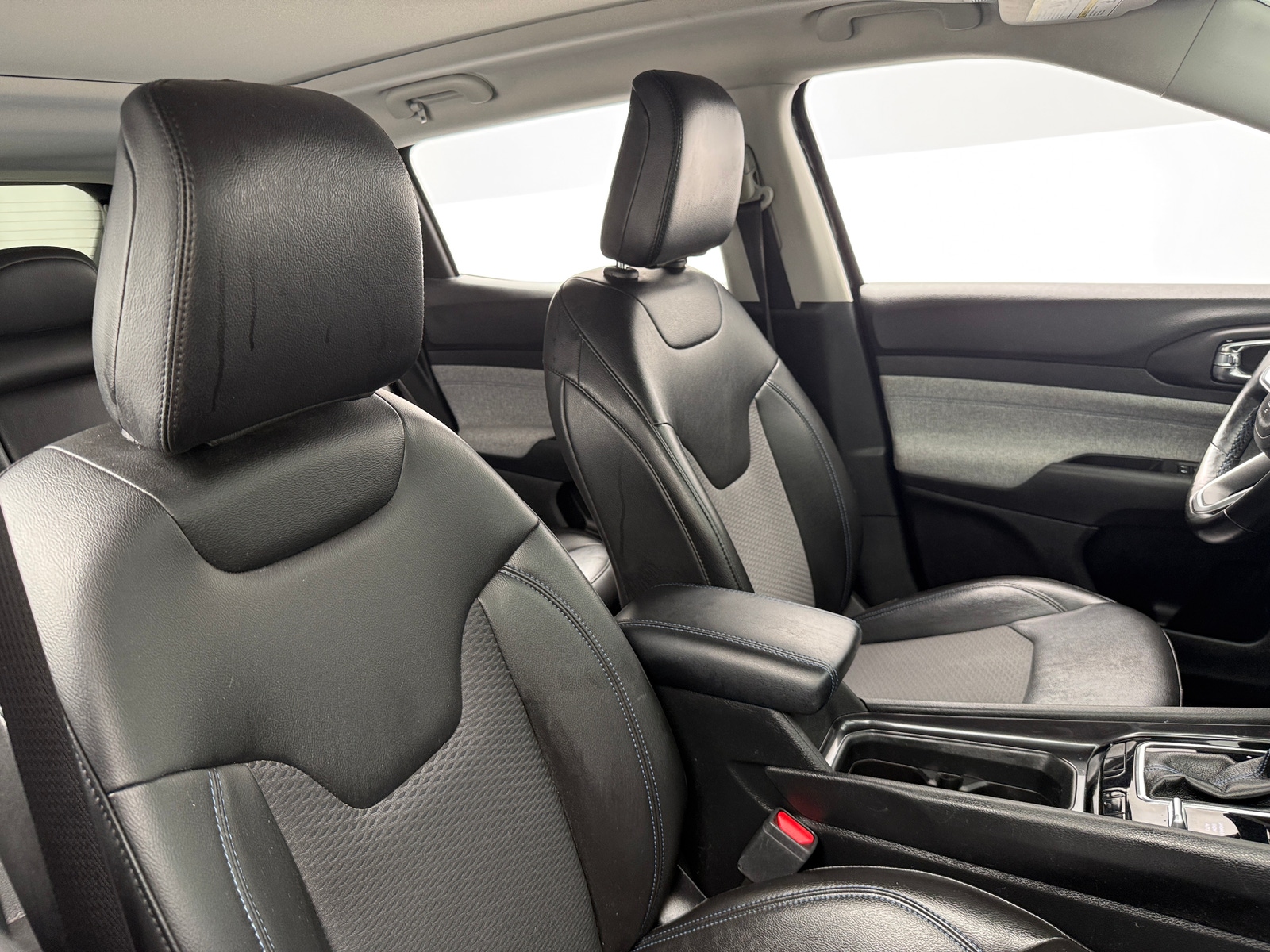 Thumbnail: 2022 Jeep Compass - 2