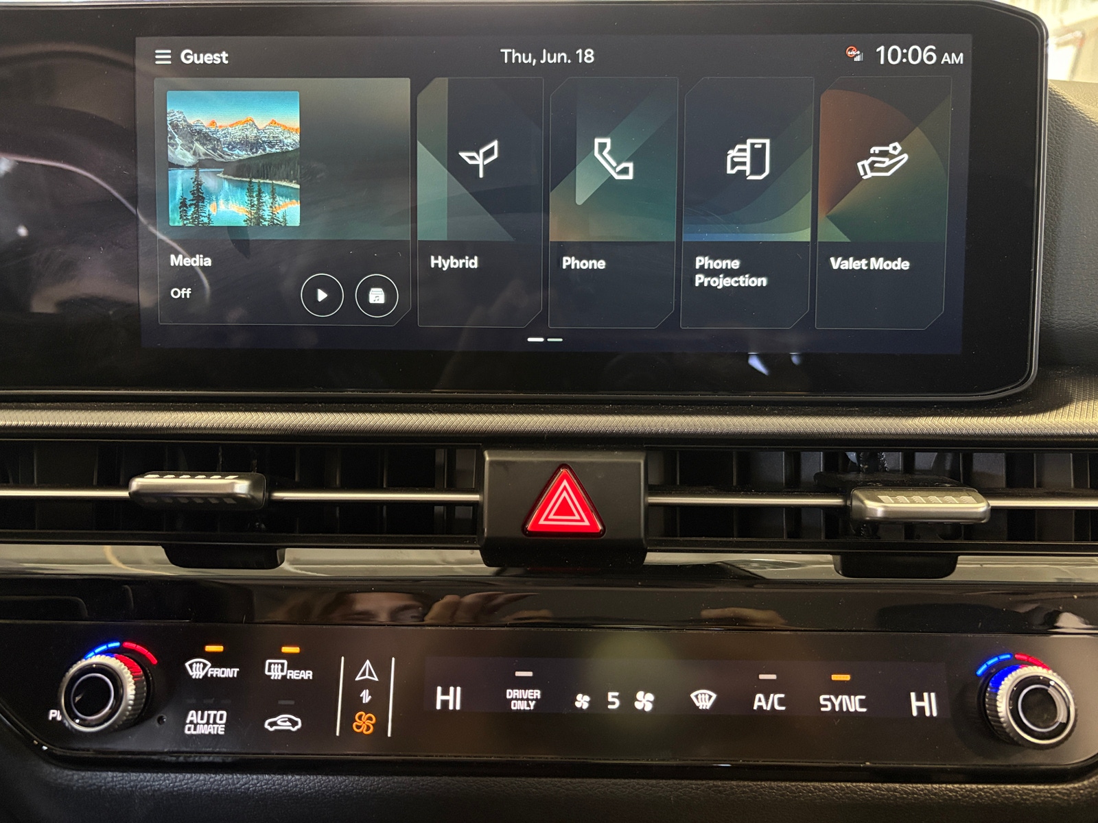 Thumbnail: 2026 Kia Sportage - 4