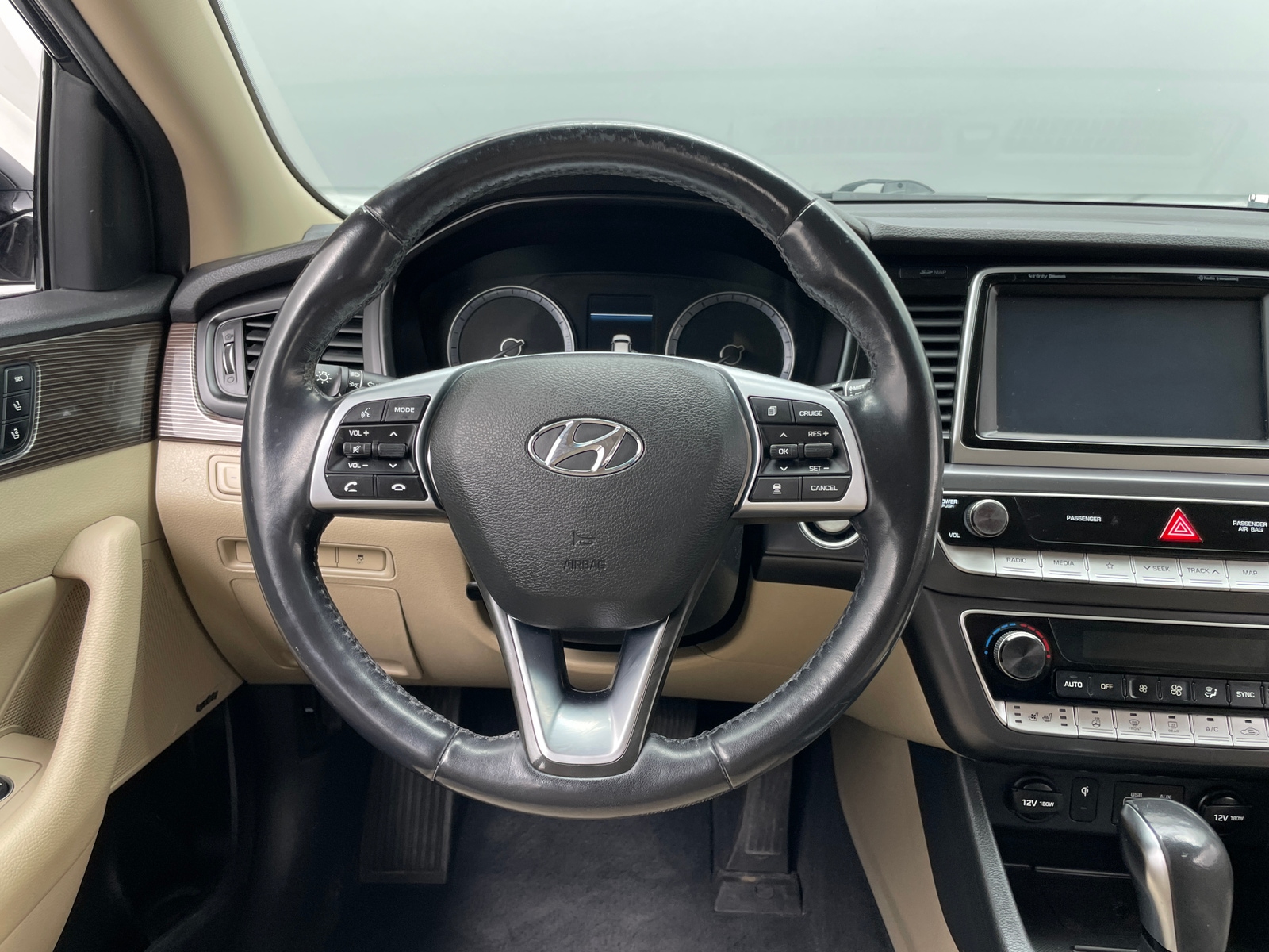 Thumbnail: 2019 Hyundai Sonata - 4