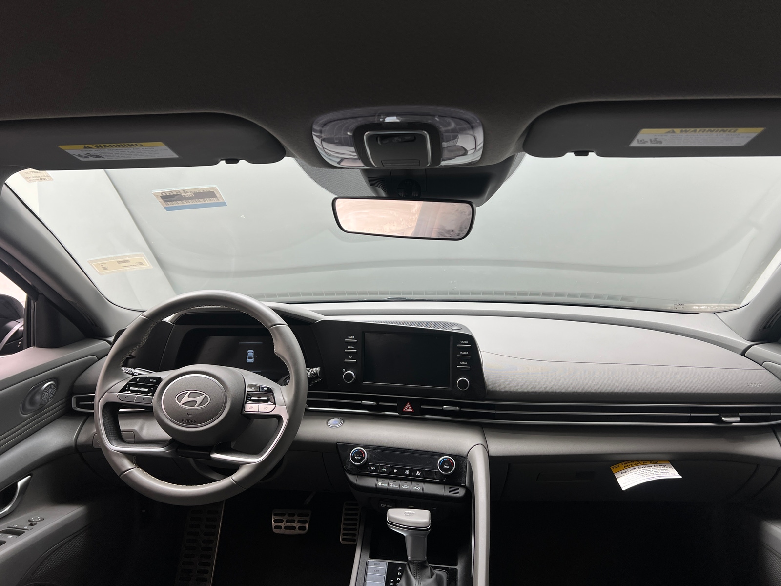 Thumbnail: 2025 Hyundai Elantra - 3
