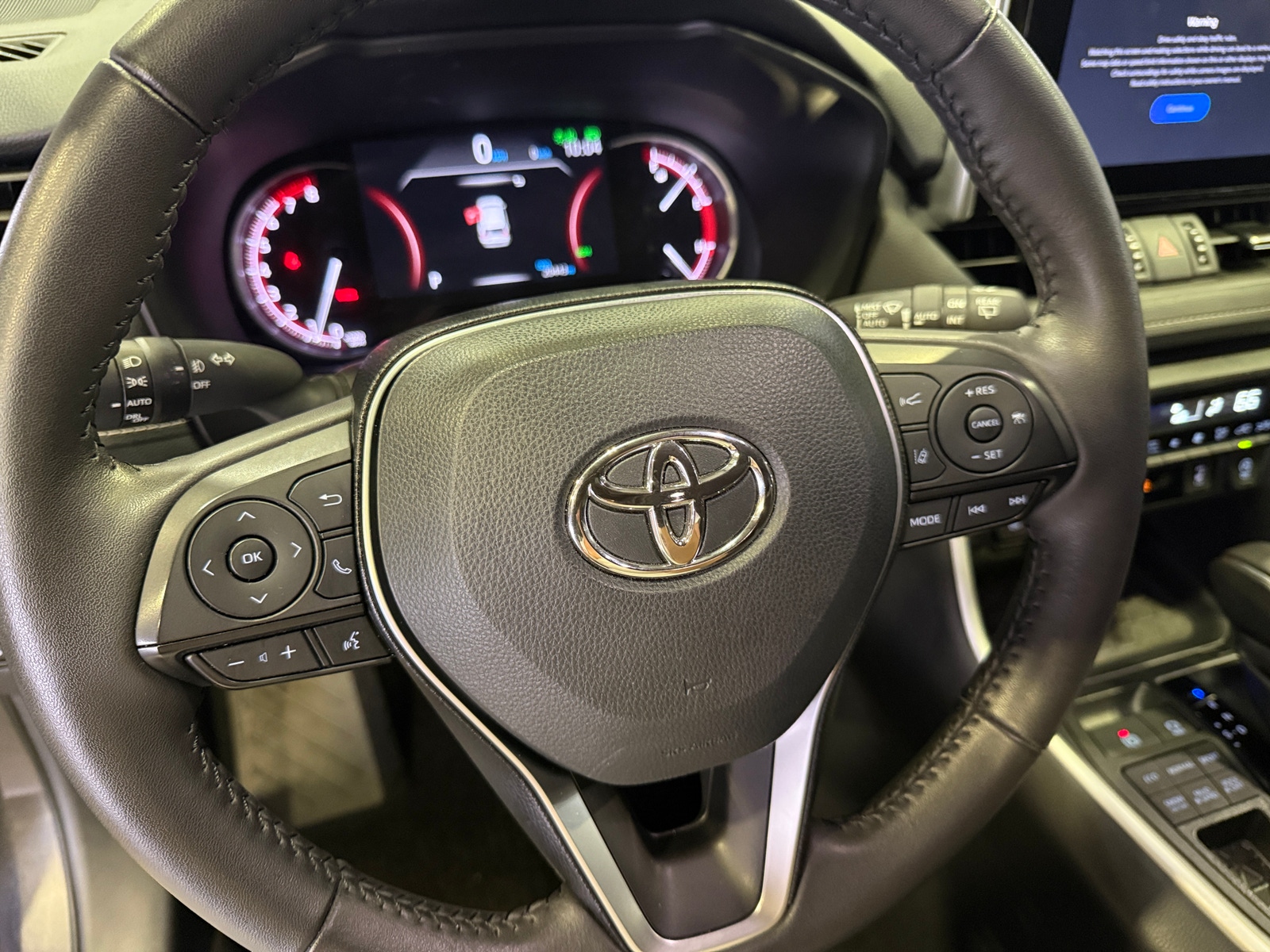 Thumbnail: 2025 Toyota RAV4 - 4