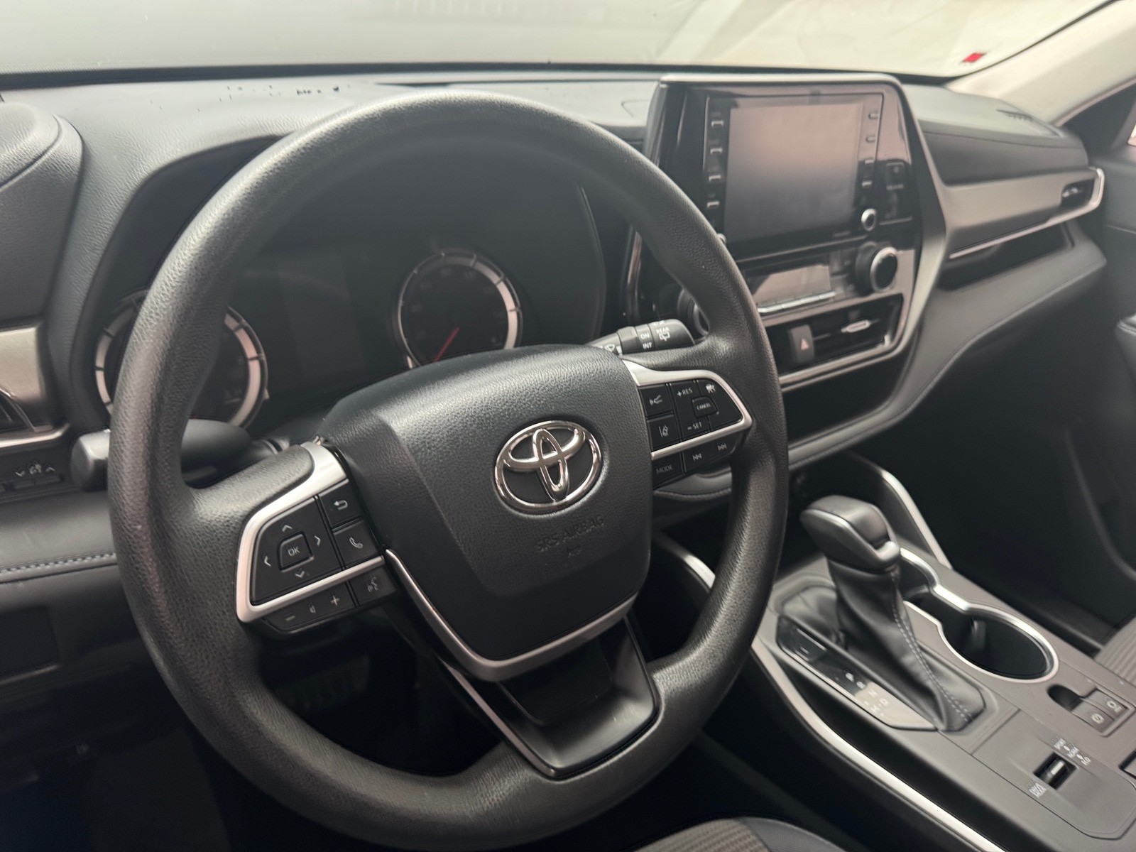 Thumbnail: 2022 Toyota Highlander - 5